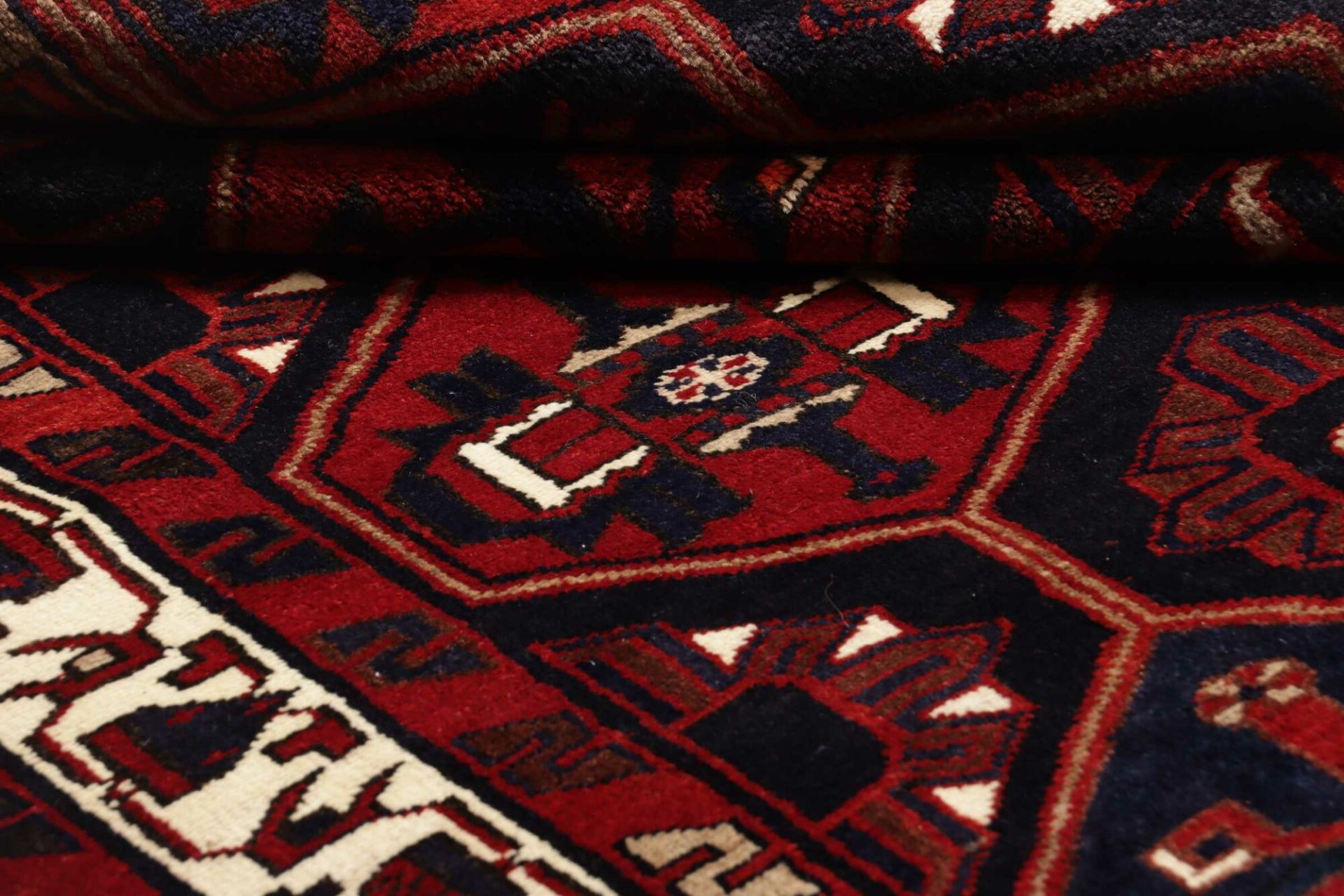 Hand-Knotted Wool Loribaft Persian Rug, 177 × 266 cm