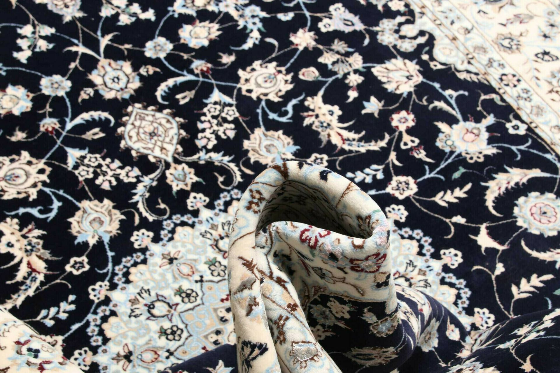 Hand-Knotted Wool Nain Persian Rug, 156 × 240 cm