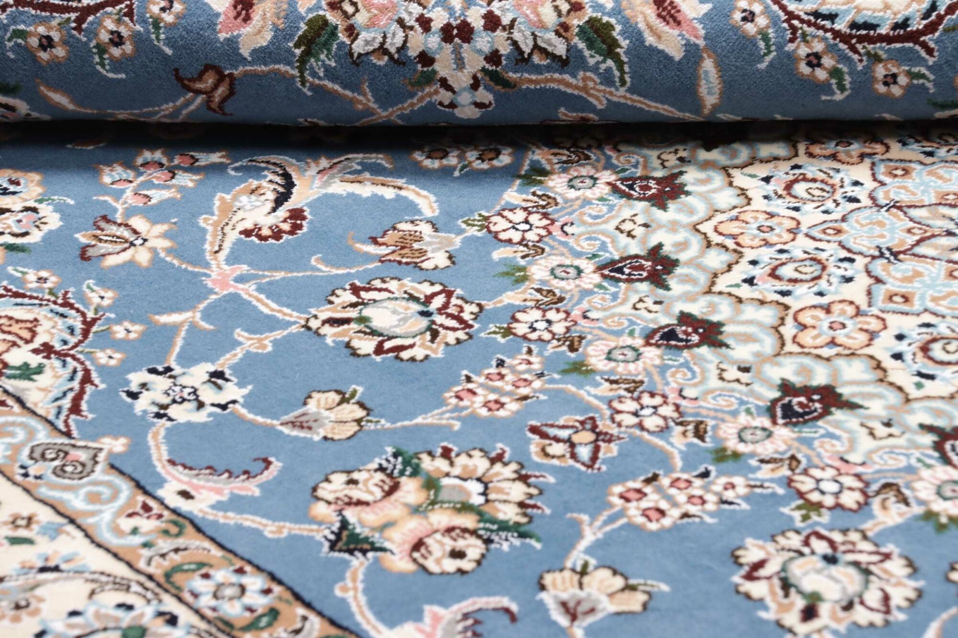 Nain Persian Rug 156 × 255 cm, Wool, hand-knotted