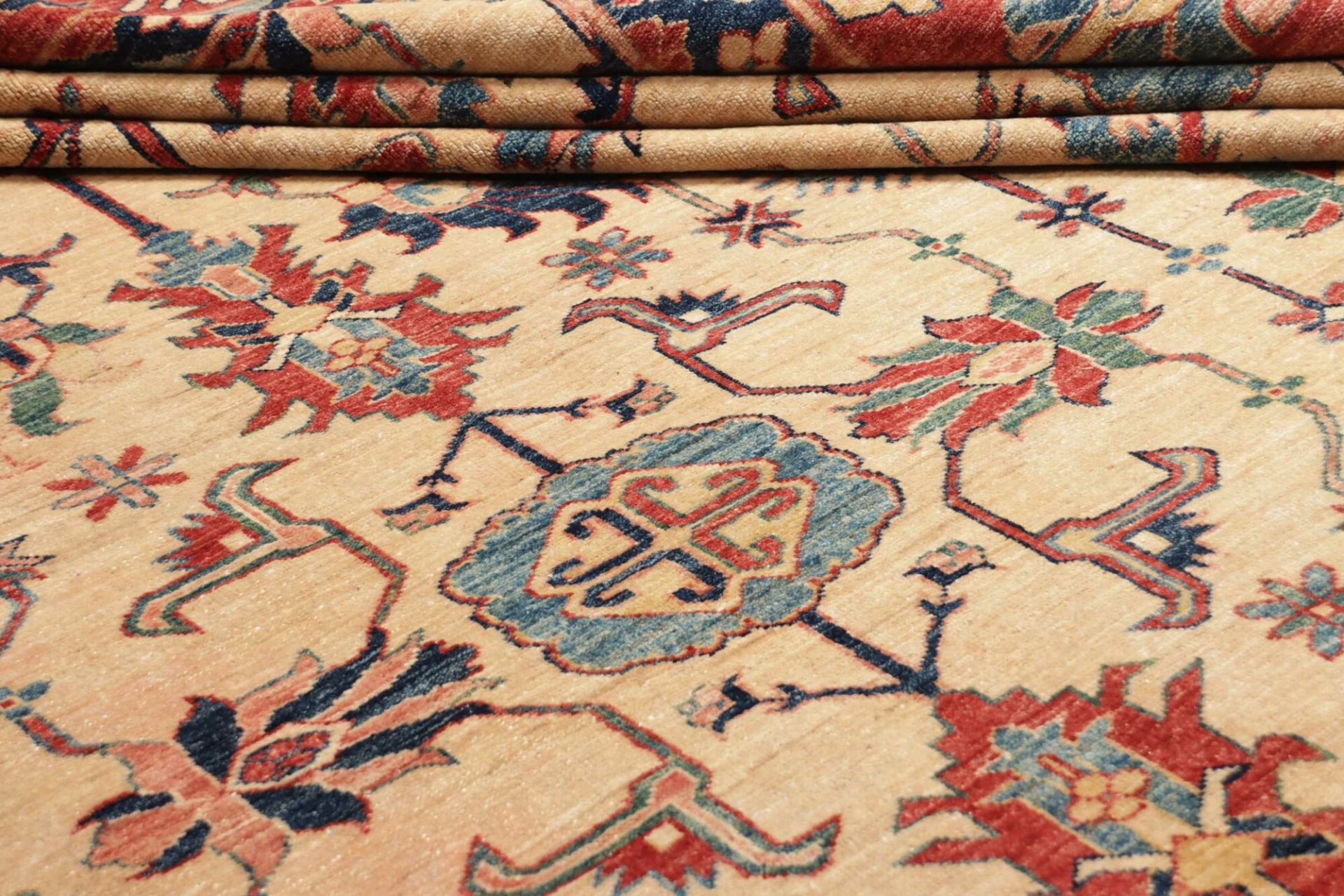 Kazak Pakistani Rug — hand-knotted, 275 × 372 cm, Wool