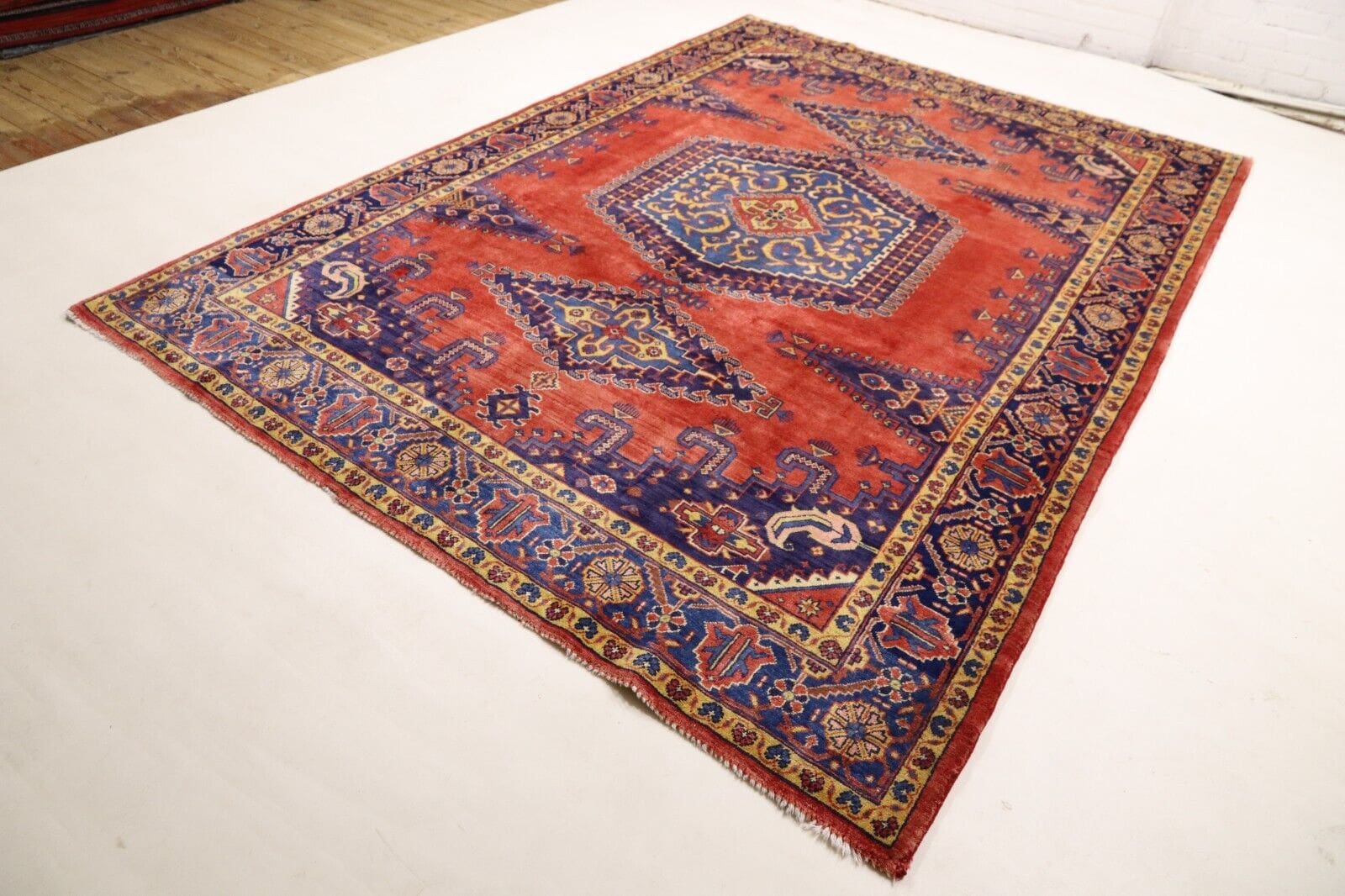 Oriental Persian Rug 330 × 225 cm, Wool, hand-knotted