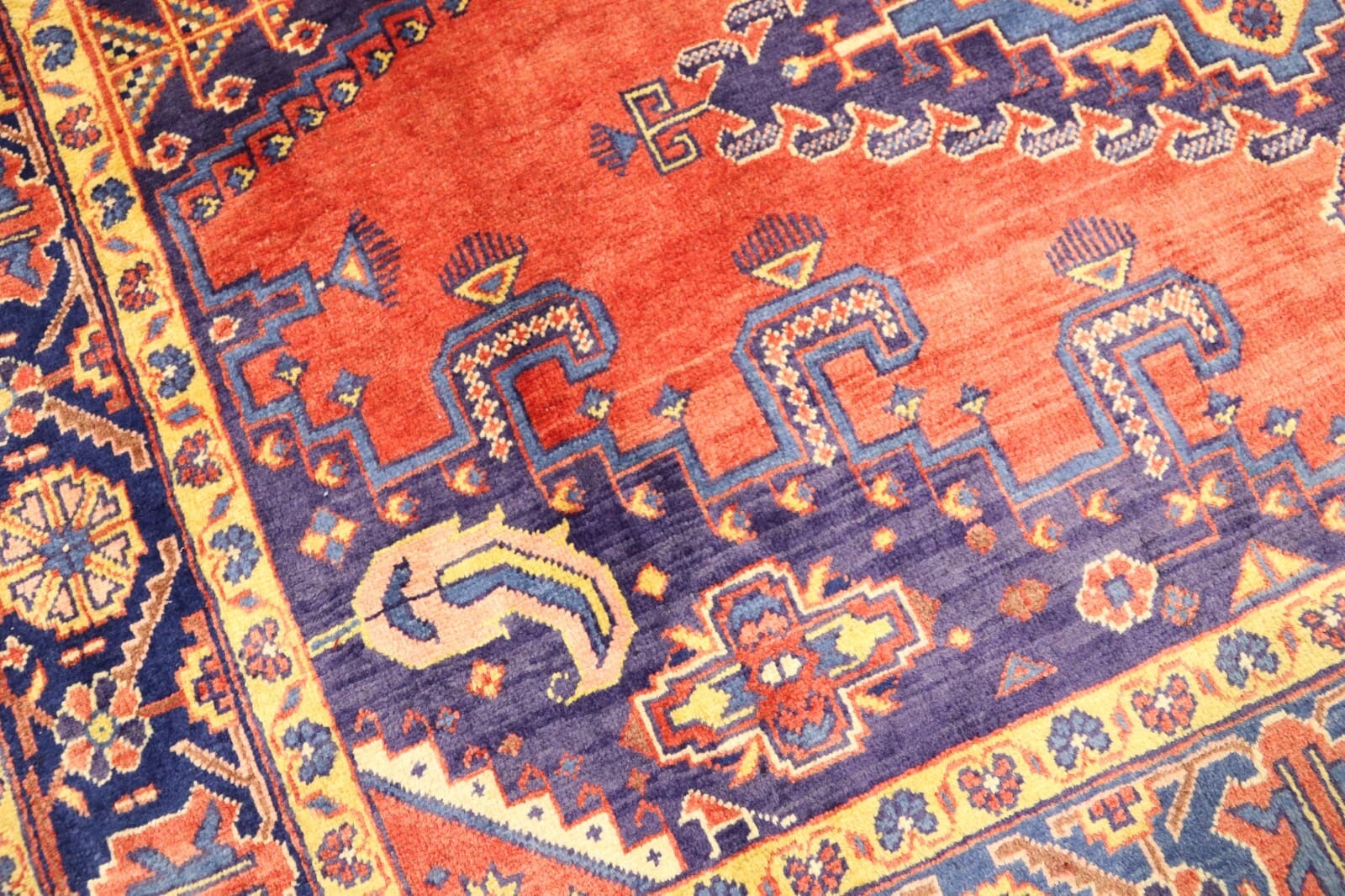 Oriental Persian Rug 330 × 225 cm, Wool, hand-knotted