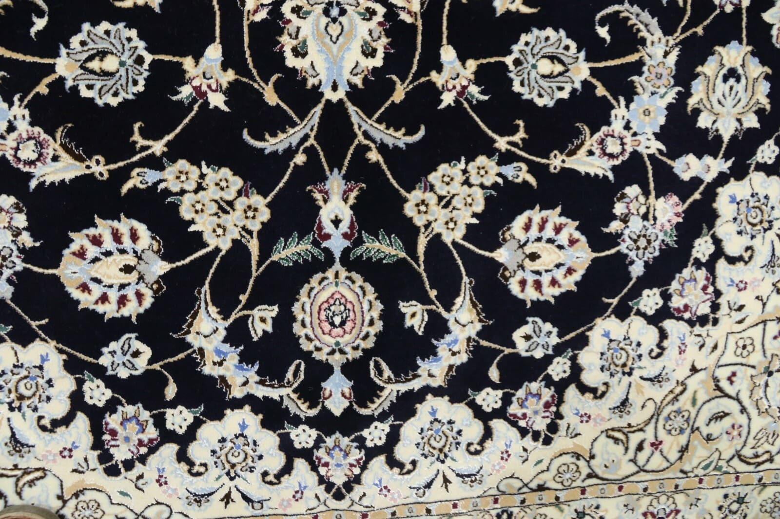 Nain Persian Rug — hand-knotted, 310 × 200 cm, Wool & Silk