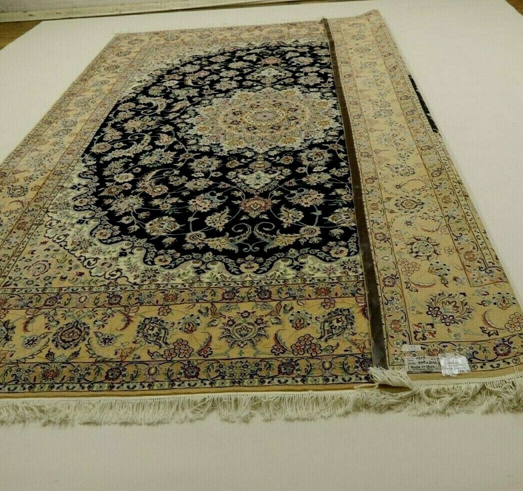 wunderschoner-perserteppich-nain-9la-352x255-cm-500000-knoten-handgeknupft-5 Nain Persian Rug — hand-knotted, 350 × 254 cm, Wool & Silk