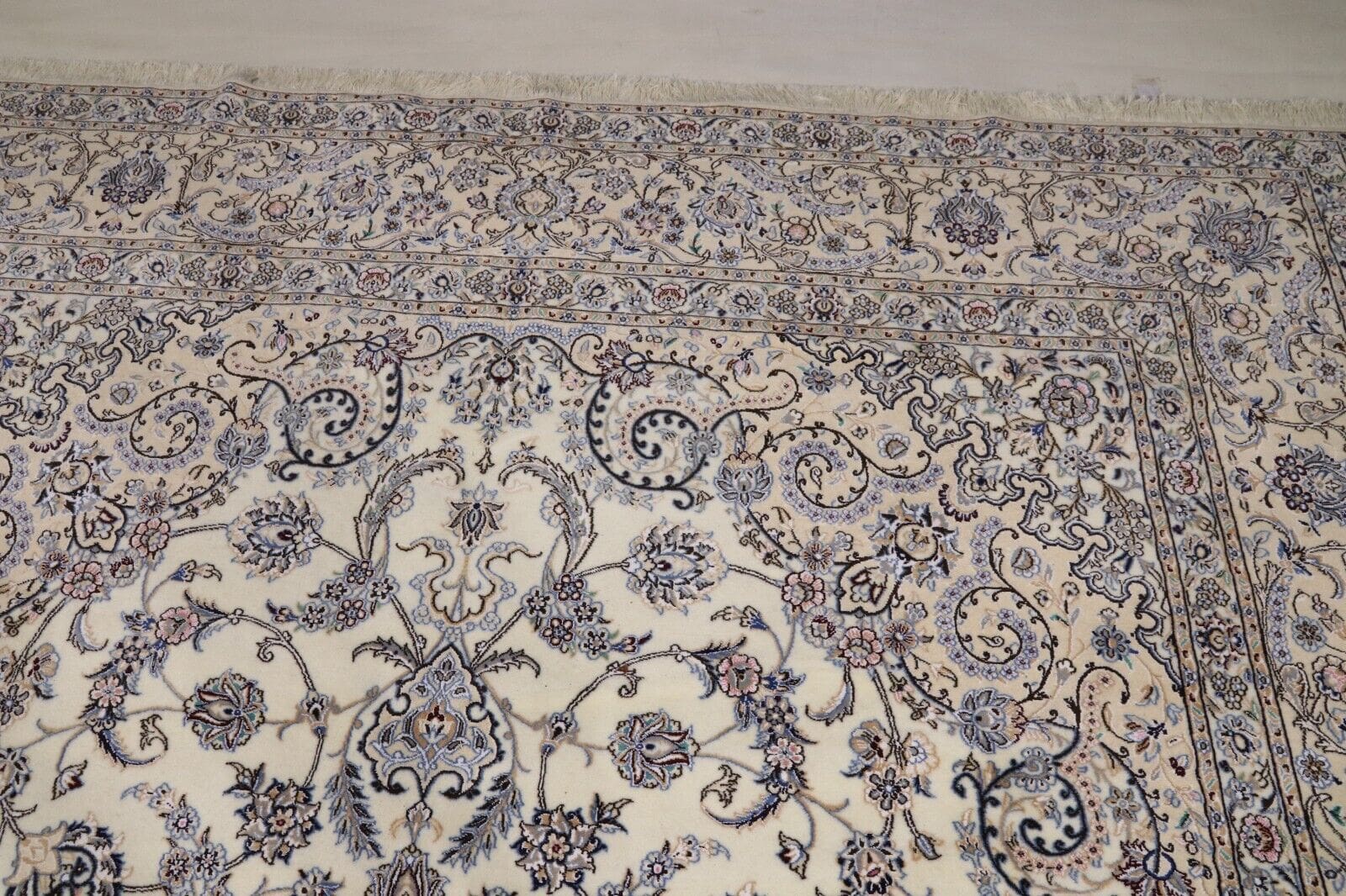 Nain Persian Rug 415 × 300 cm, Wool & Silk, hand-knotted