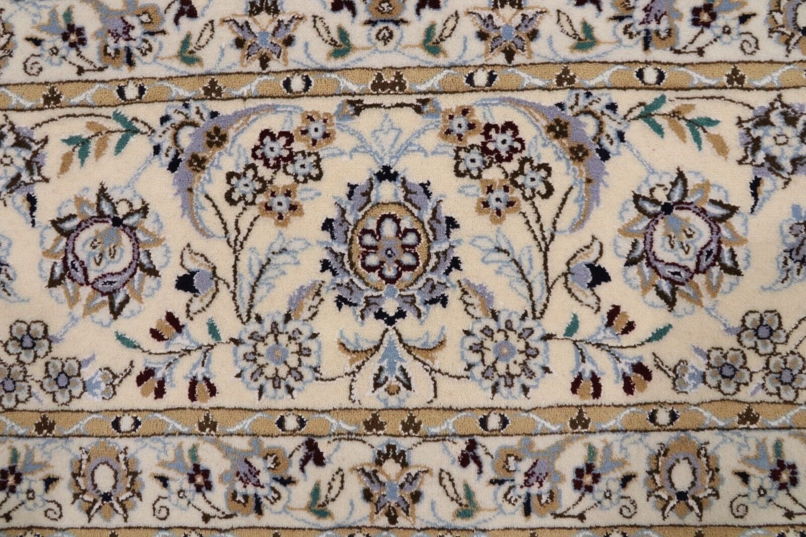 Oriental Persian Rug 202 × 210 cm, Wool & Silk, hand-knotted