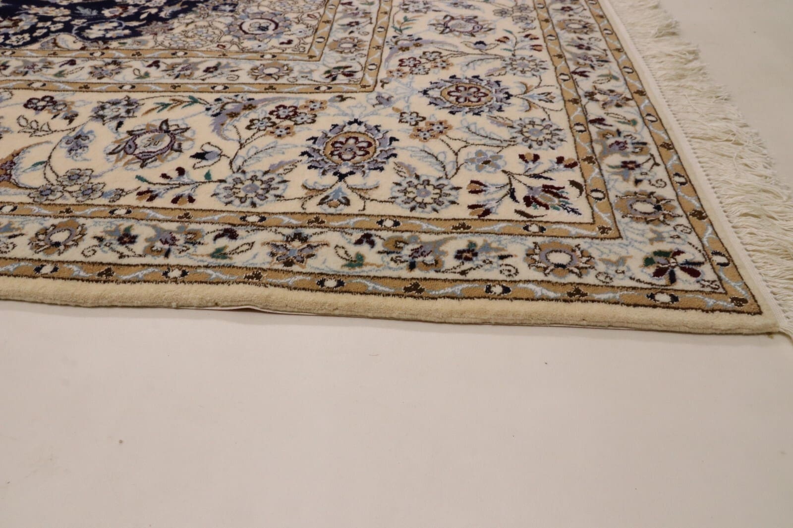 Oriental Persian Rug 202 × 210 cm, Wool & Silk, hand-knotted