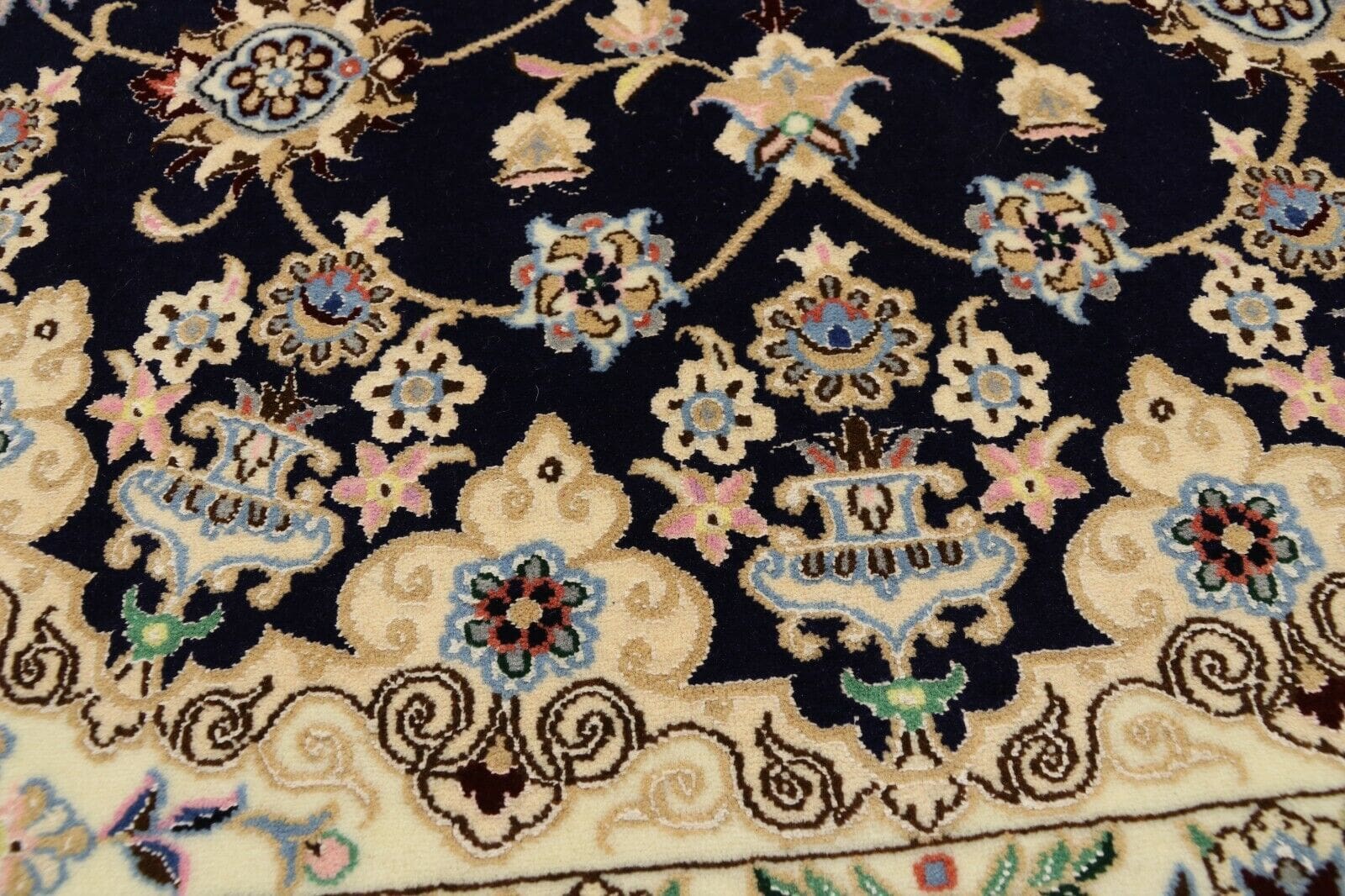 wunderschoner-super-nain-perserteppich-298-x-204-cm-500000-knoten-1-2 Nain Persian Rug 296 × 203 cm, Wool, hand-knotted