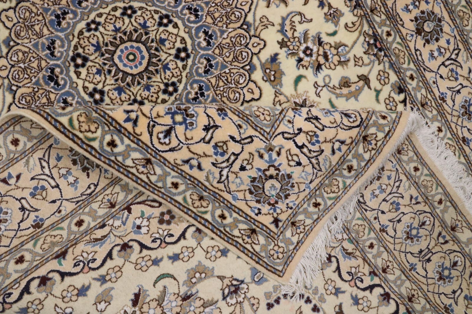 Nain Persian Rug — hand-knotted, 250 × 157 cm, Wool & Silk