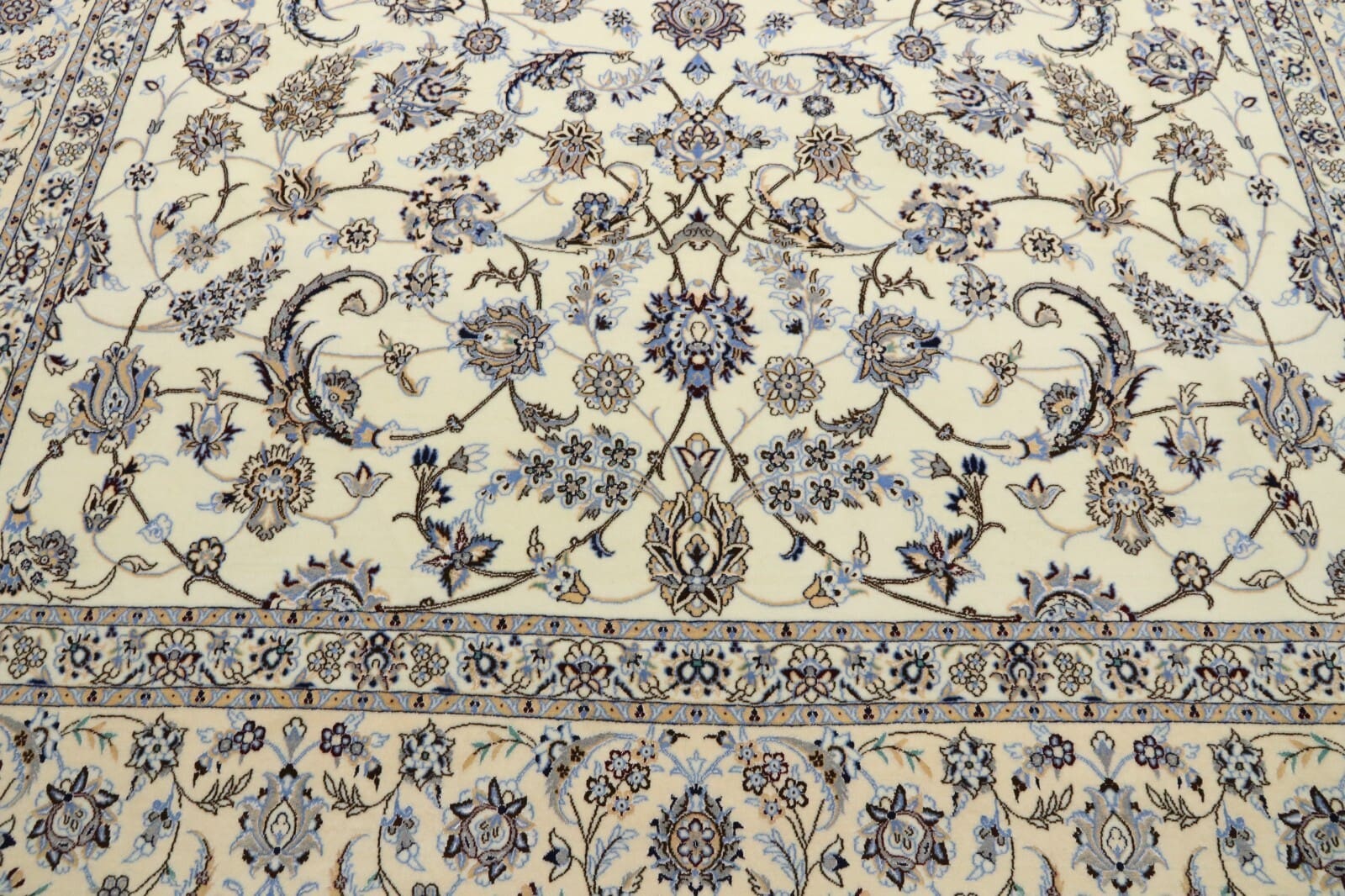 Nain Persian Rug — hand-knotted, 353 × 252 cm, Wool & Silk