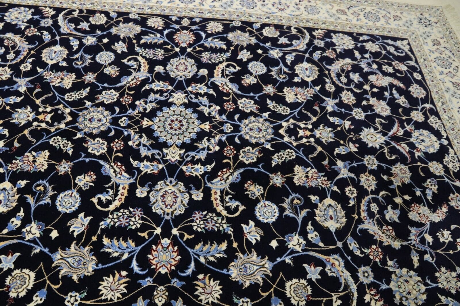 Oriental Persian Rug — hand-knotted, 300 × 200 cm, Wool & Silk