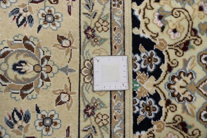 wunderschoner-perserteppich-337x214cm-500000-knoten-handgeknupft-4 Oriental Persian Rug — hand-knotted, 335 × 213 cm, Wool & Silk