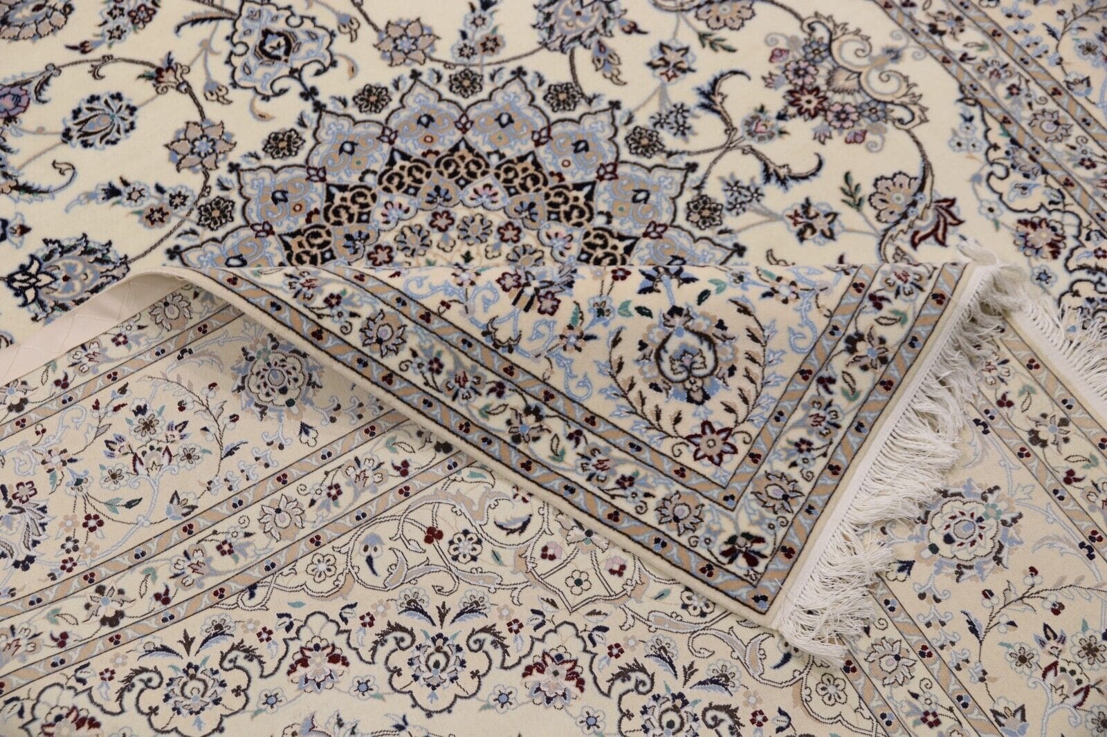 wunderschoner-orientteppich-super-nain-6-la-267x210-cm-handgeknupft-2 Hand-Knotted Wool & Silk Nain Persian Rug, 265 × 209 cm
