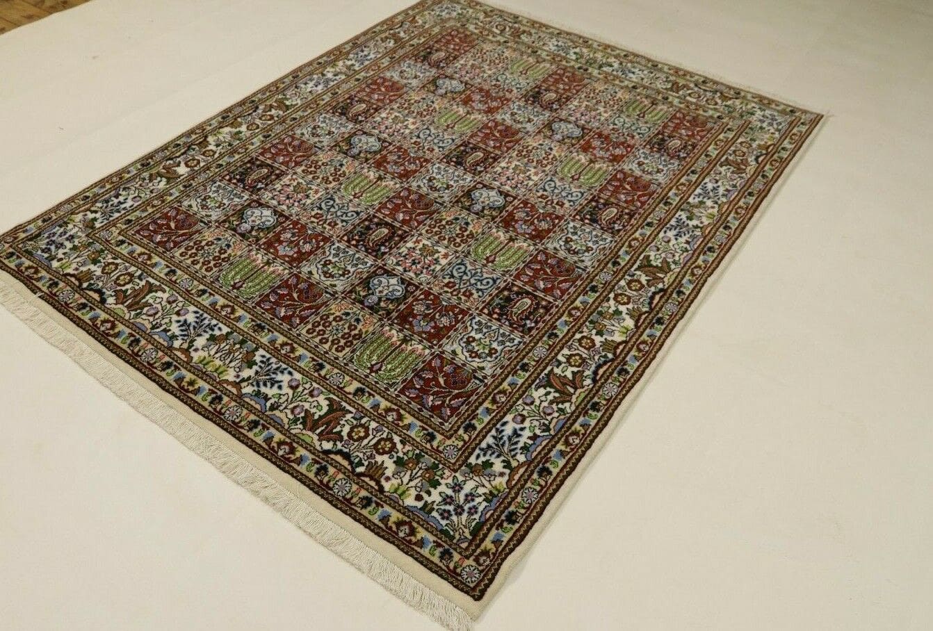 Moud Persian Rug — hand-knotted, 195 × 150 cm, Wool