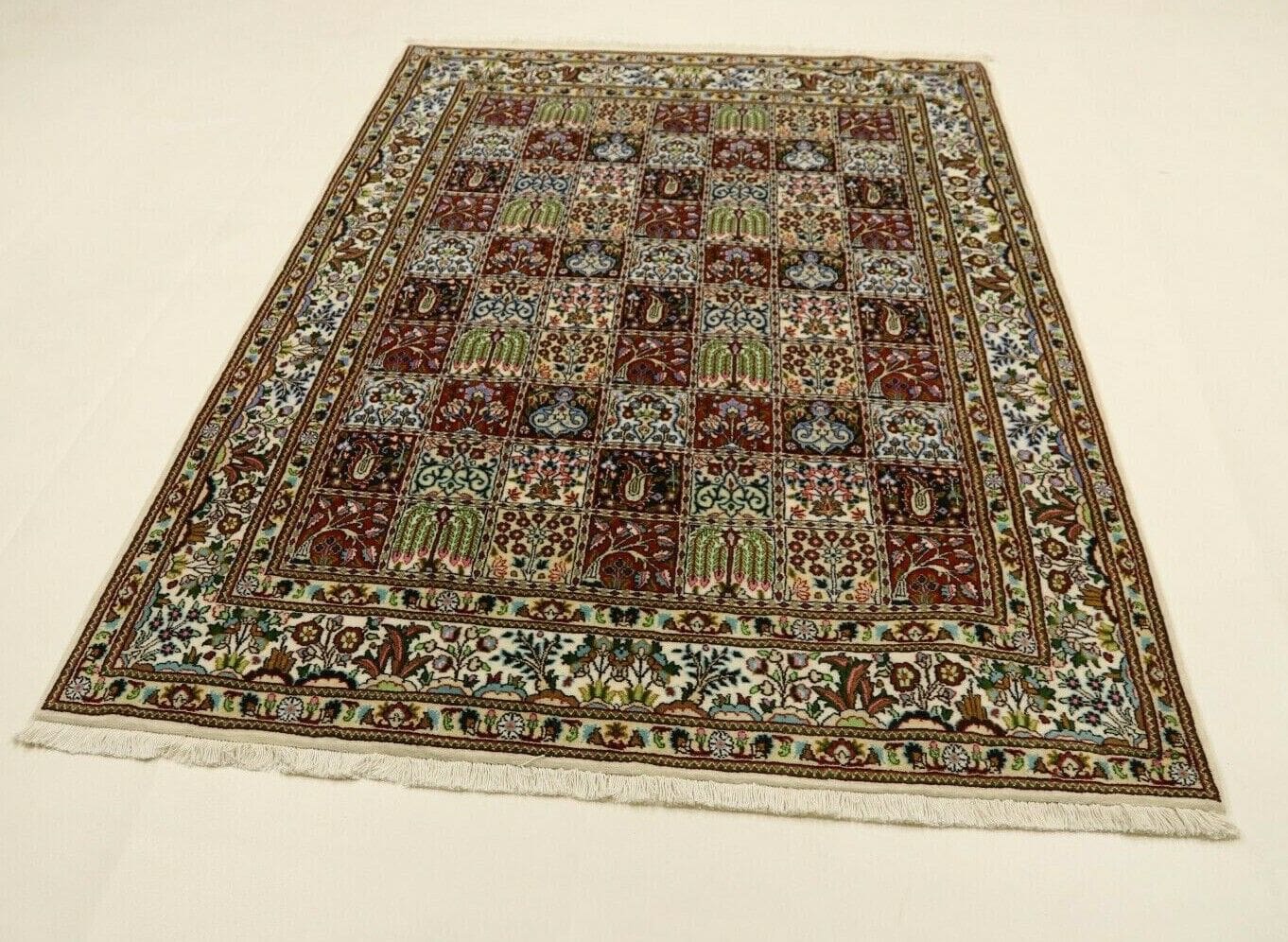 Moud Persian Rug — hand-knotted, 195 × 150 cm, Wool