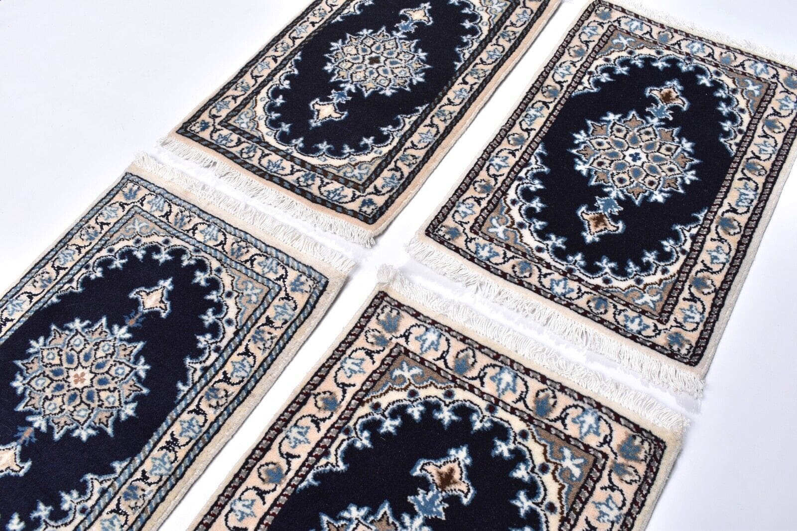 Nain Persian Rug 60 × 40 cm, Wool, hand-knotted