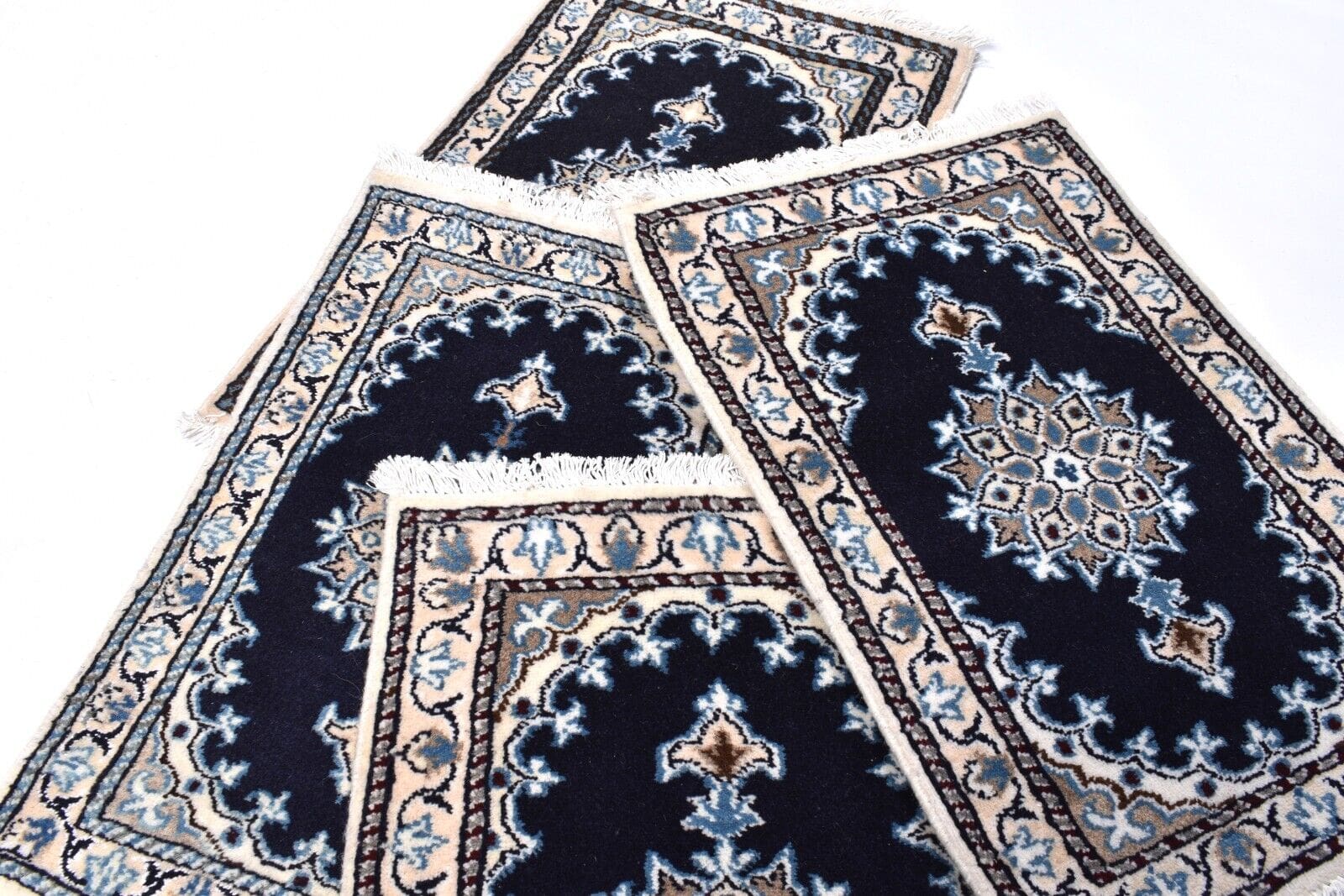 Nain Persian Rug 60 × 40 cm, Wool, hand-knotted