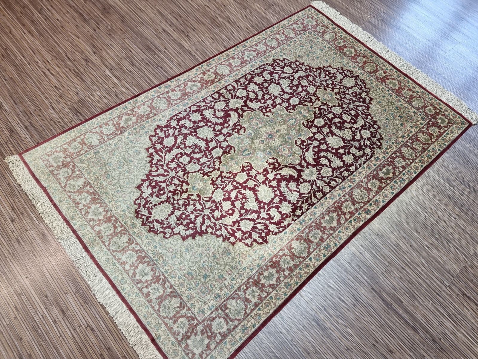 Qom Persian Rug — hand-knotted, 152 × 97 cm, Silk