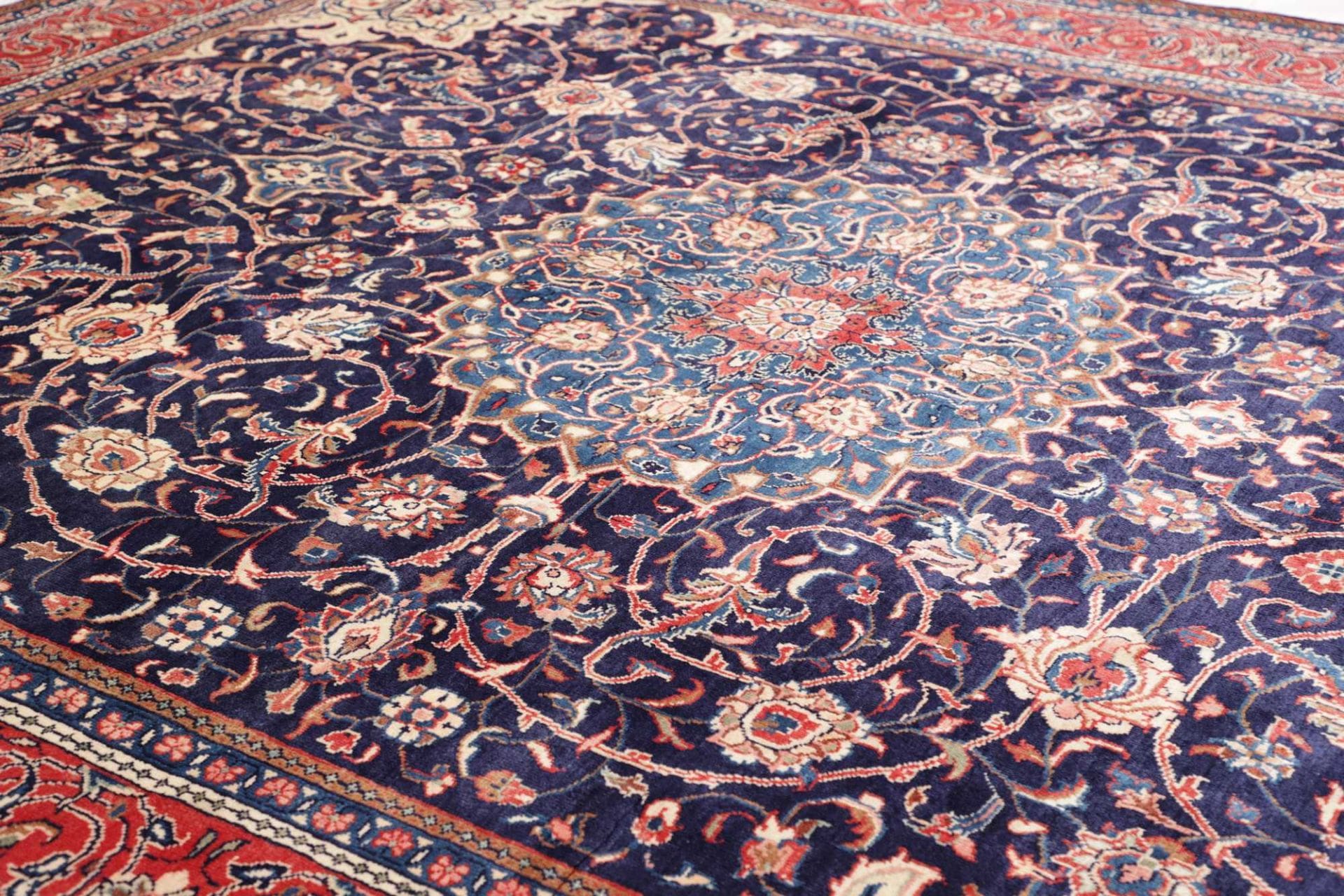 Hand-Knotted Wool Sarouk Farahan Persian Rug, 303 × 395 cm