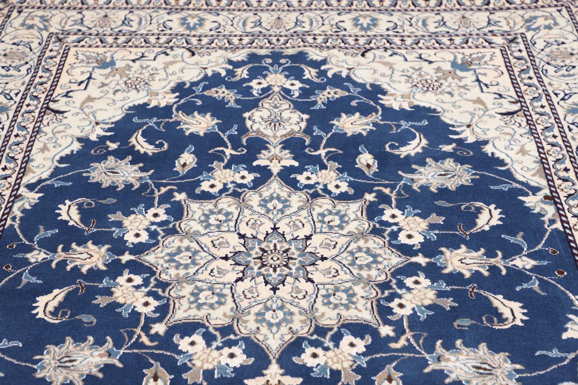 Hand-Knotted Wool Nain Persian Rug, 168 × 233 cm