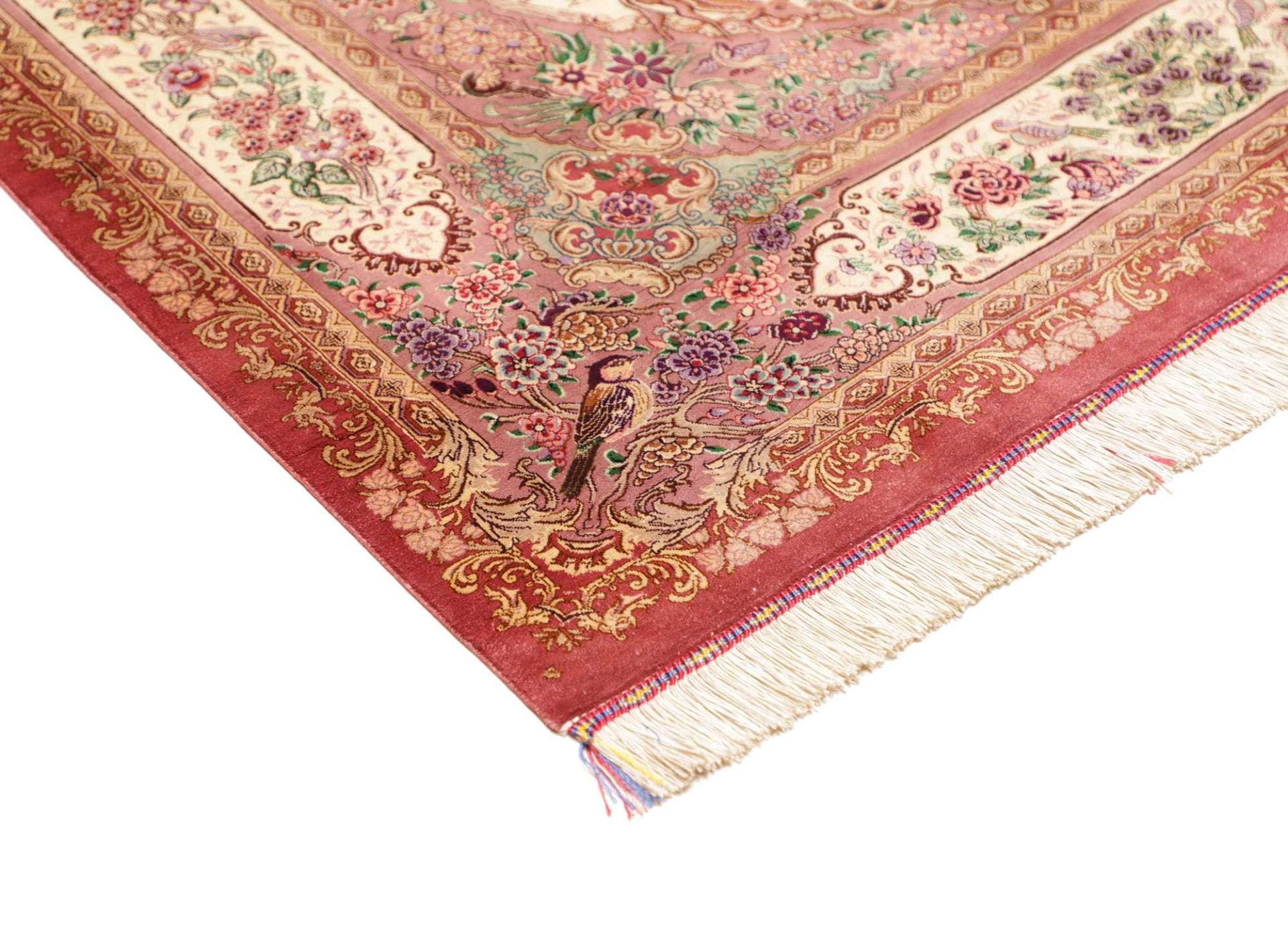 ghom-teppich-135-x-201-cm-feine-seide-handgeknupft-perserteppich-4 Hand-Knotted Silk Qom Persian Rug, 135 × 201 cm