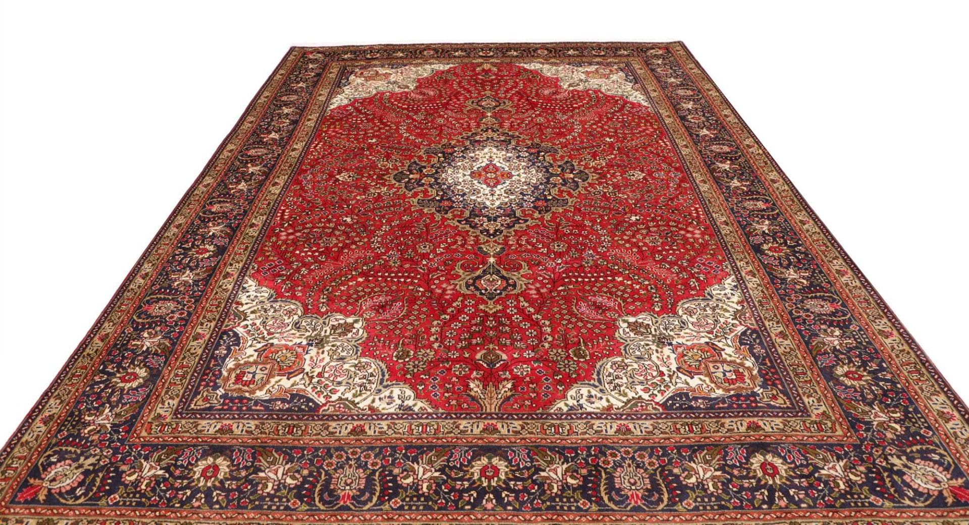 Tabriz Persian Rug 253 × 350 cm, Wool, hand-knotted