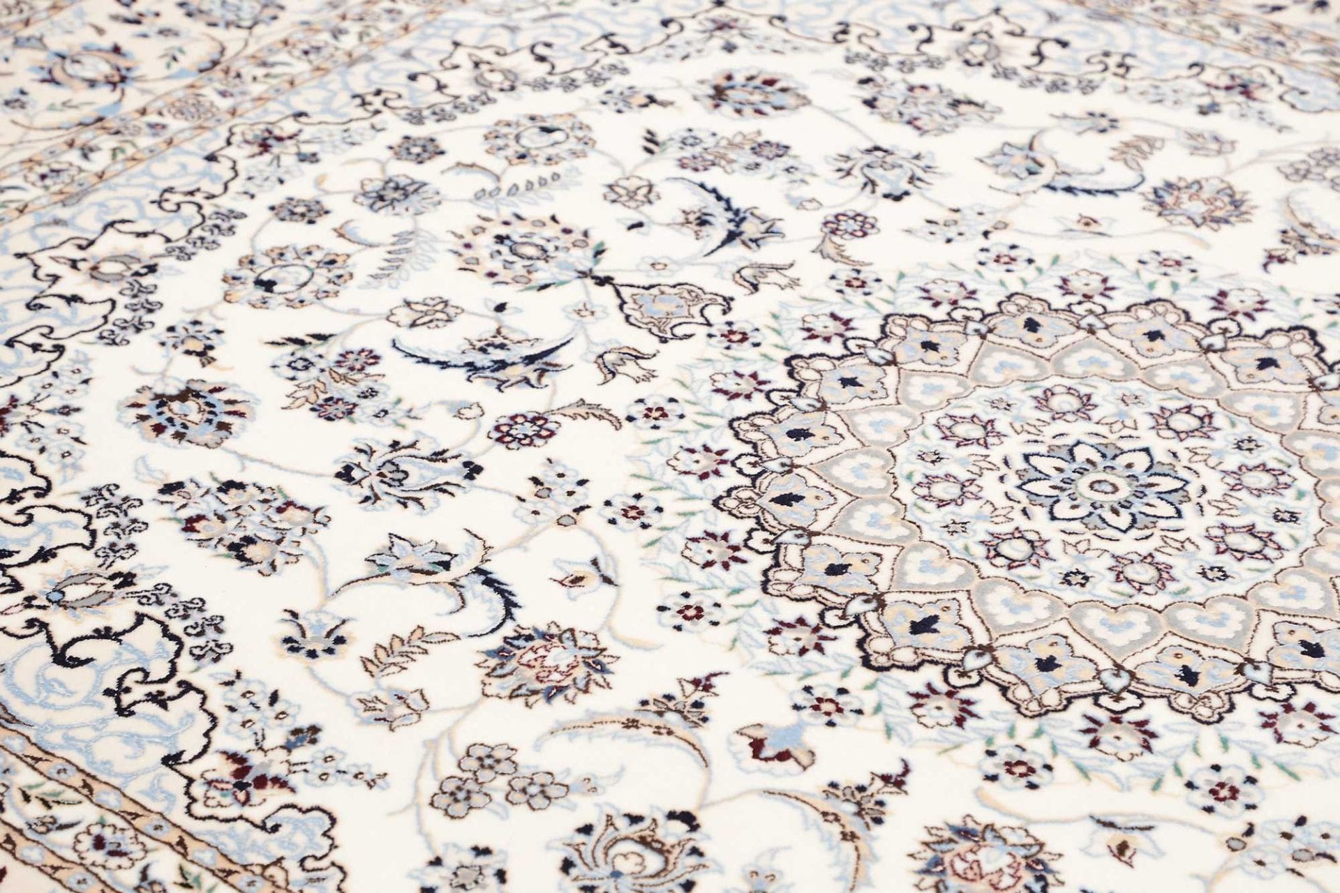 Nain Persian Rug 208 × 259 cm, Wool, hand-knotted