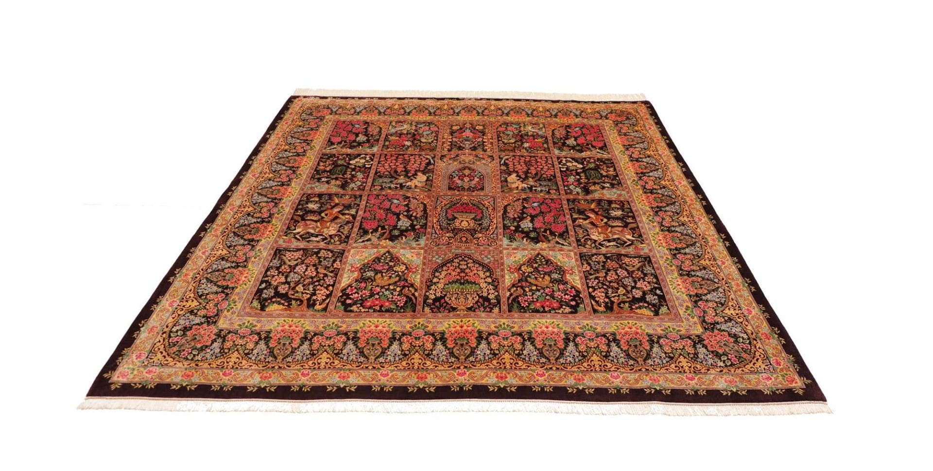 Qom Persian Rug 200 × 207 cm, Silk, hand-knotted