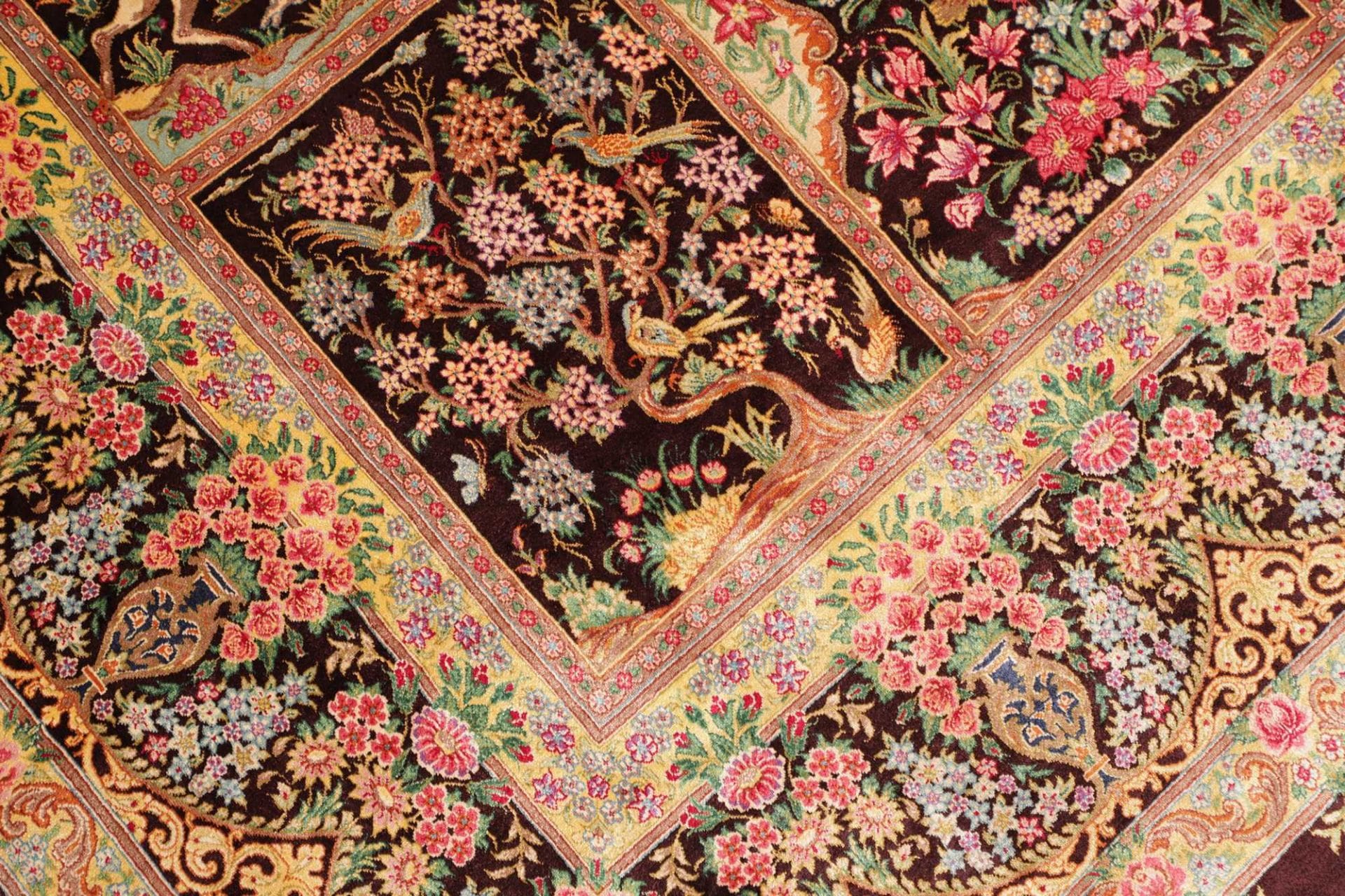 Qom Persian Rug 200 × 207 cm, Silk, hand-knotted
