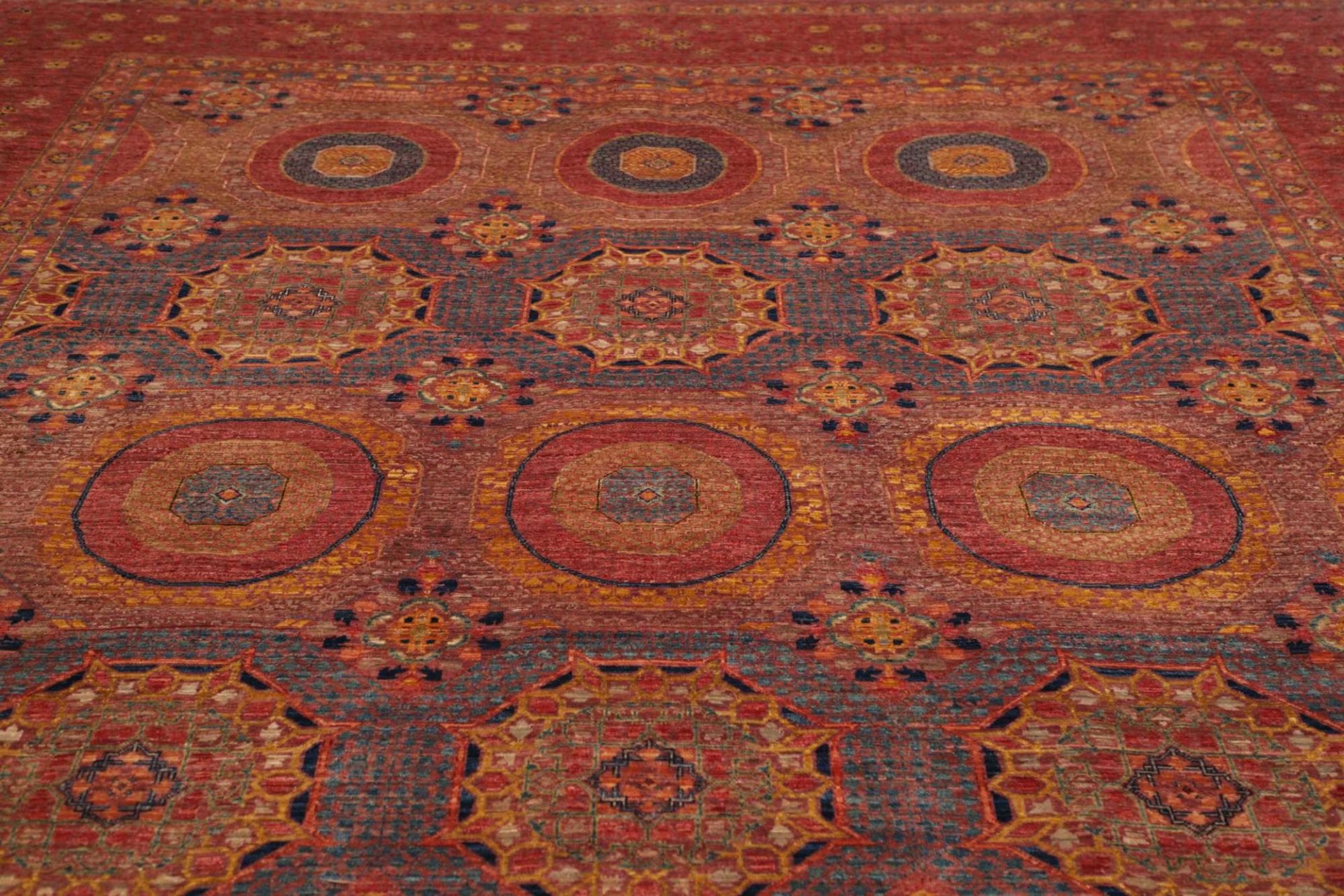 Hand-Knotted Wool Mamluk Pakistani Rug, 278 × 372 cm