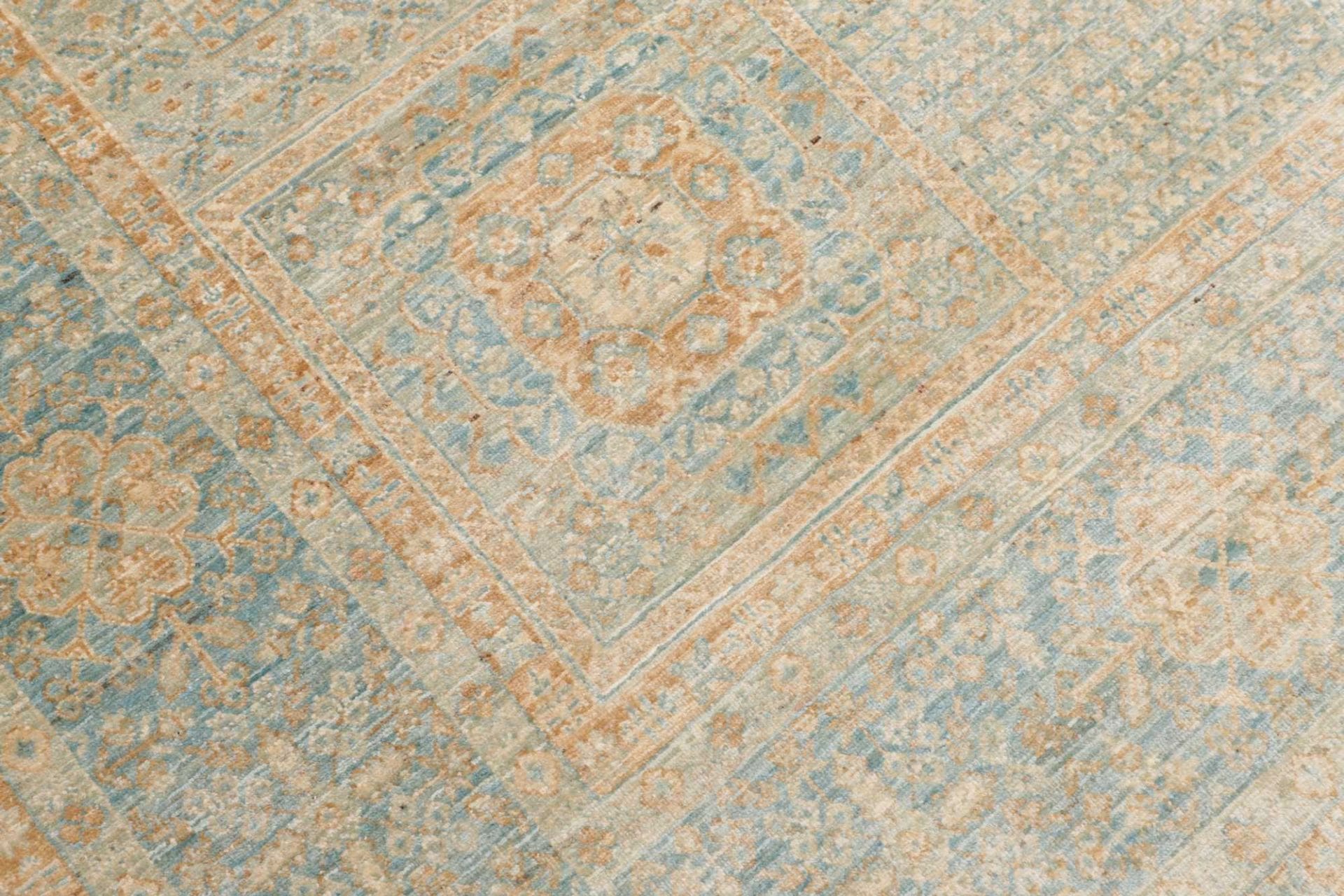 Mamluk Pakistani Rug — hand-knotted, 243 × 294 cm, Wool