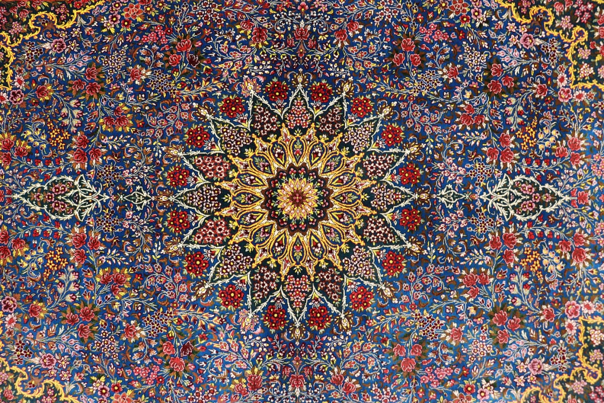 exklusiver-seidenteppich-ghom-blau-202x136-cm-naturfarben-handgeknupft-7 Qom Persian Rug — hand-knotted, Wool
