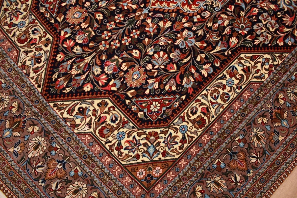 perser-teppich-ghom-226x145-cm-dunkelblau-handgeknupft-5 Qom Persian Rug