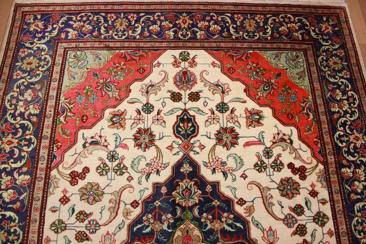Perser Teppich Qom Silk Rug 192×136 cm Beige, hand-knotted