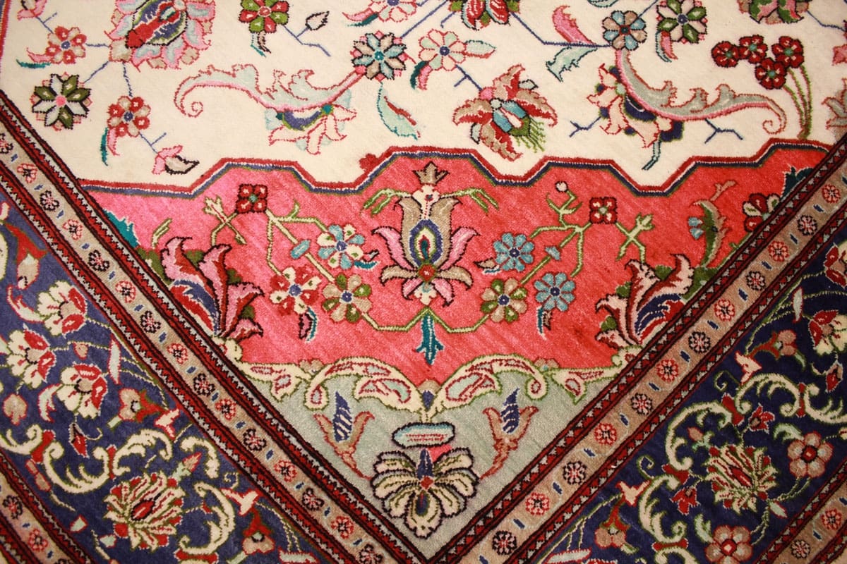Perser Teppich Qom Silk Rug 192×136 cm Beige, hand-knotted