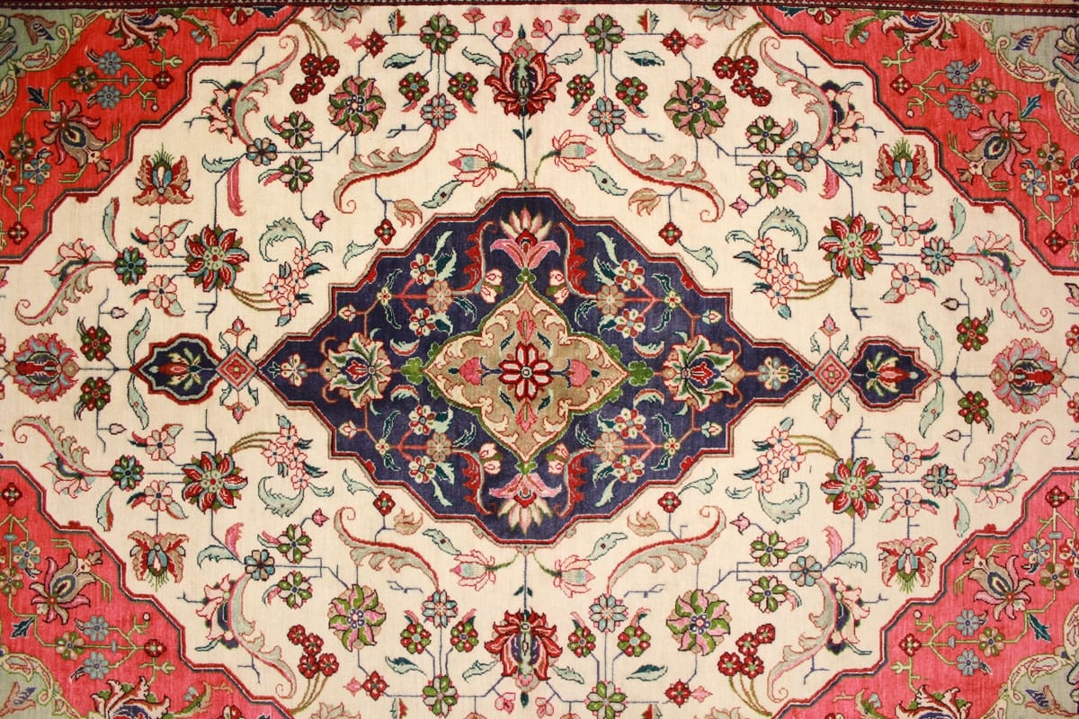 Perser Teppich Qom Silk Rug 192×136 cm Beige, hand-knotted