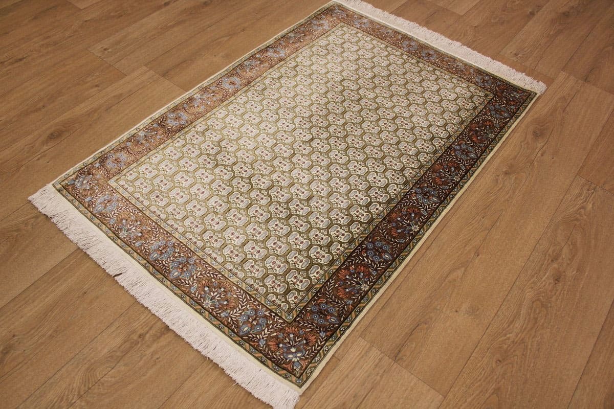 beiger-seidenteppich-ghom-122x81-cm-feingliedrig-handgeknupft-3 Qom Persian Rug — hand-knotted, Silk
