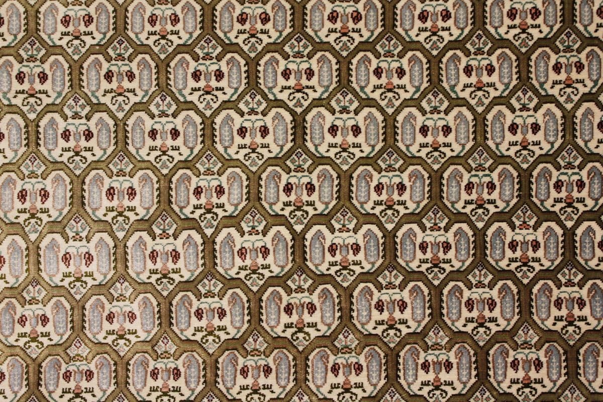 beiger-seidenteppich-ghom-122x81-cm-feingliedrig-handgeknupft-7 Qom Persian Rug — hand-knotted, Silk
