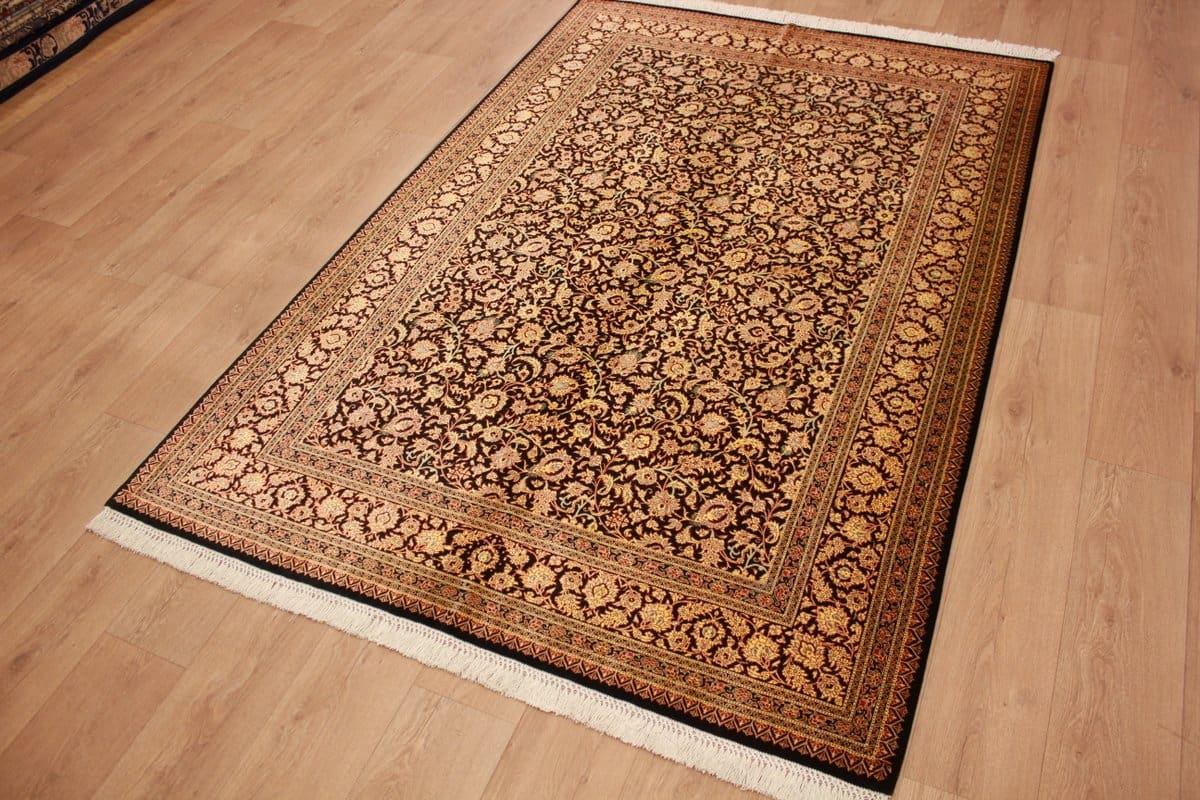 perser-teppich-ghom-242x161-cm-reiner-seide-feine-muster-handgeknupft-3 Qom Persian Rug — hand-knotted, Silk