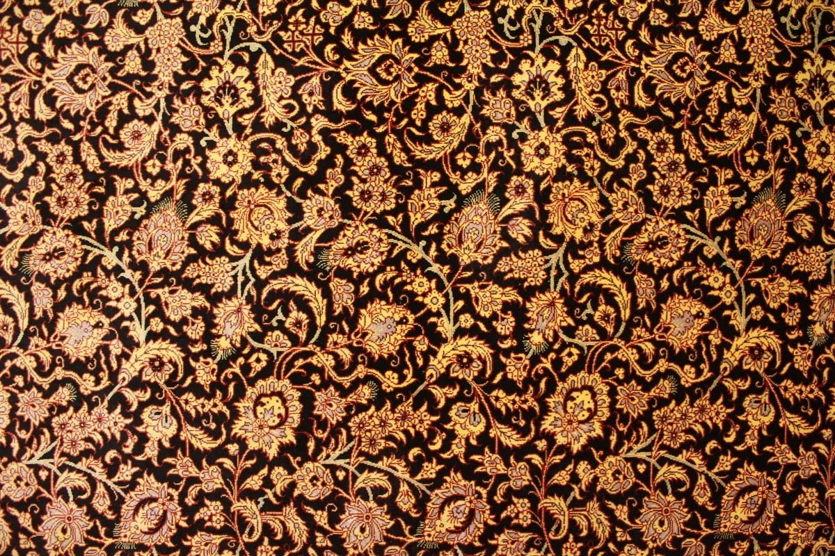 perser-teppich-ghom-242x161-cm-reiner-seide-feine-muster-handgeknupft-7 Qom Persian Rug — hand-knotted, Silk