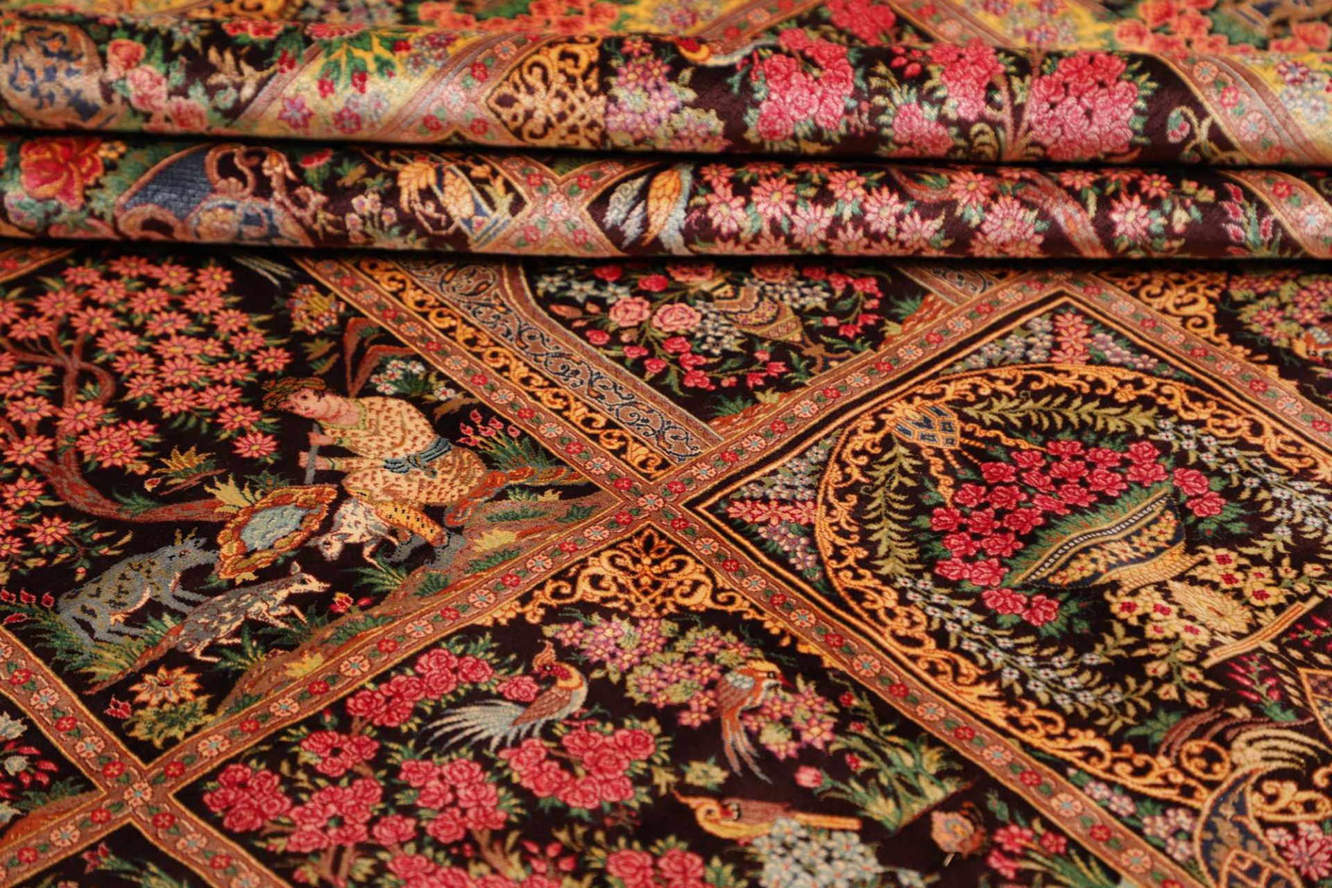 Qom Persian Rug 200 × 207 cm, Silk, hand-knotted