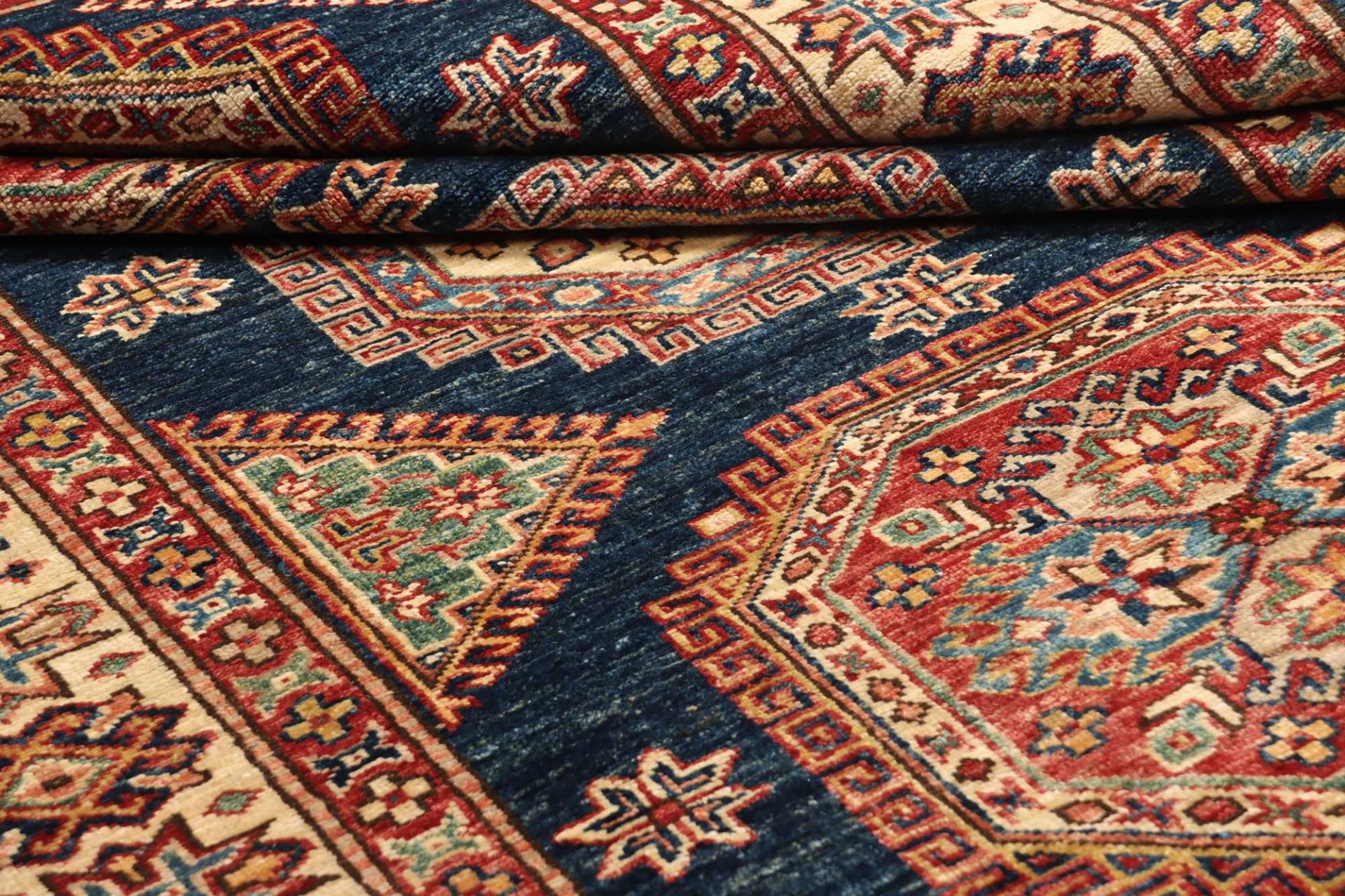 Kazak Pakistani Rug 126 × 181 cm, Wool, hand-knotted