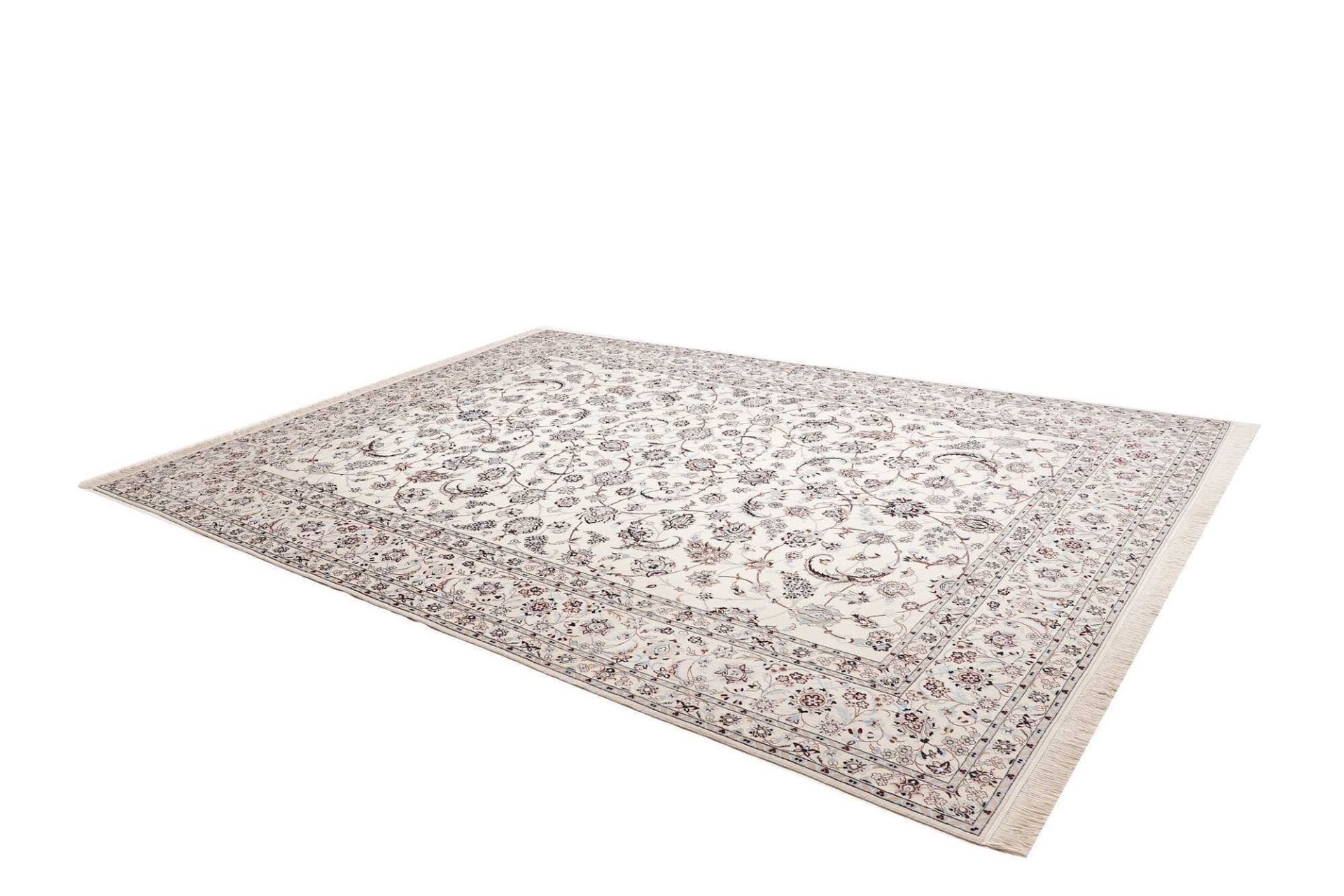 Nain Persian Rug 260 × 350 cm, Wool, hand-knotted
