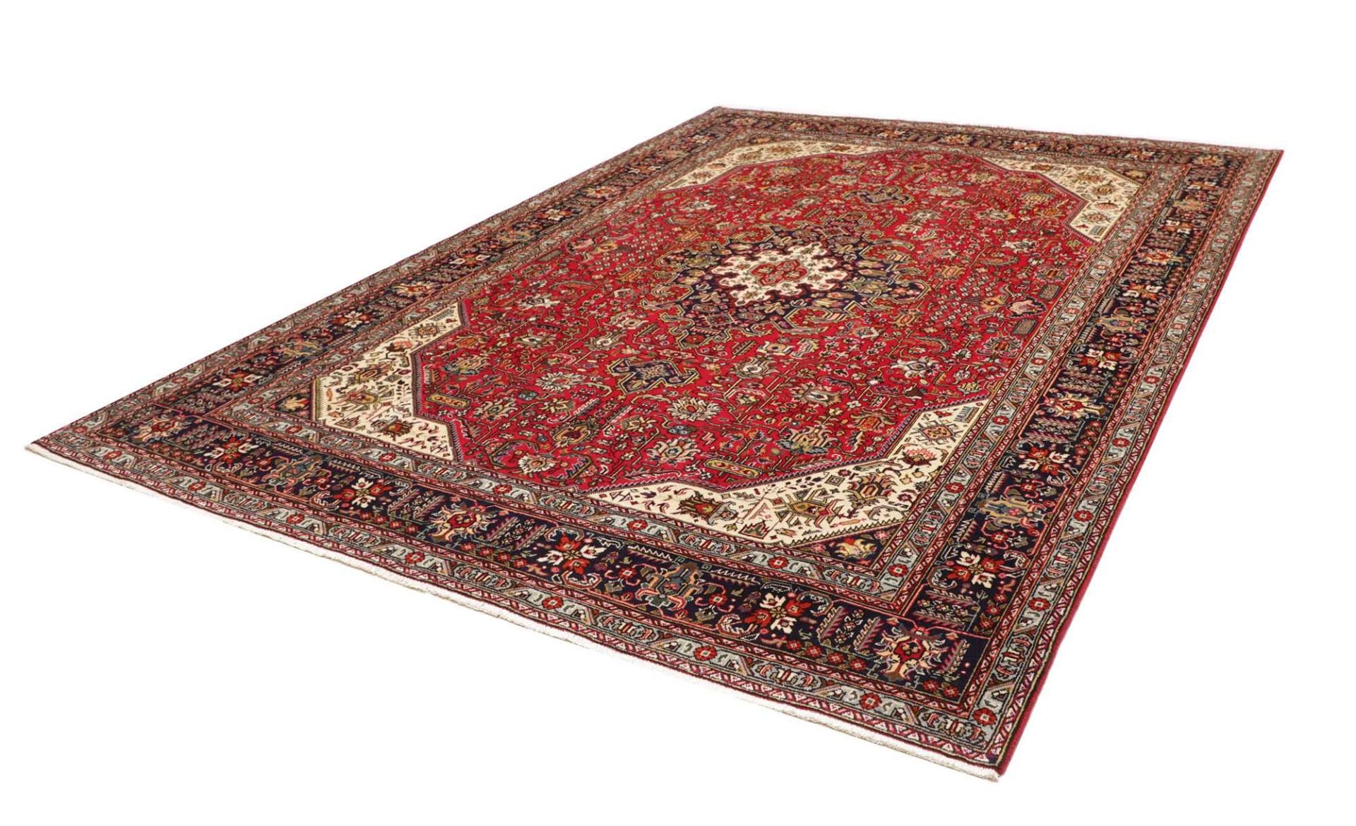 eleganter-tabriz-teppich-251-x-334cm-schurwolle-handgeknupft-1 Tabriz Persian Rug — hand-knotted, 251 × 334 cm, Wool
