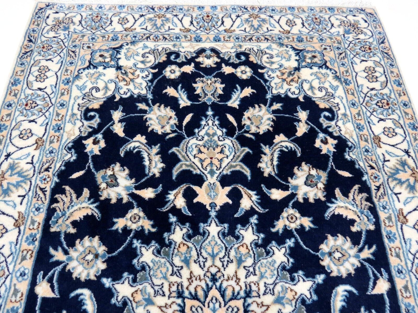Nain Persian Rug — hand-knotted, 200 × 117 cm, Wool