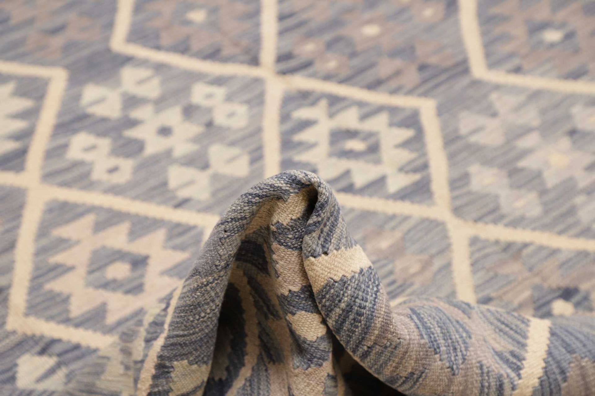 Kilim Pakistani Rug 259 × 338 cm, Wool, hand-woven