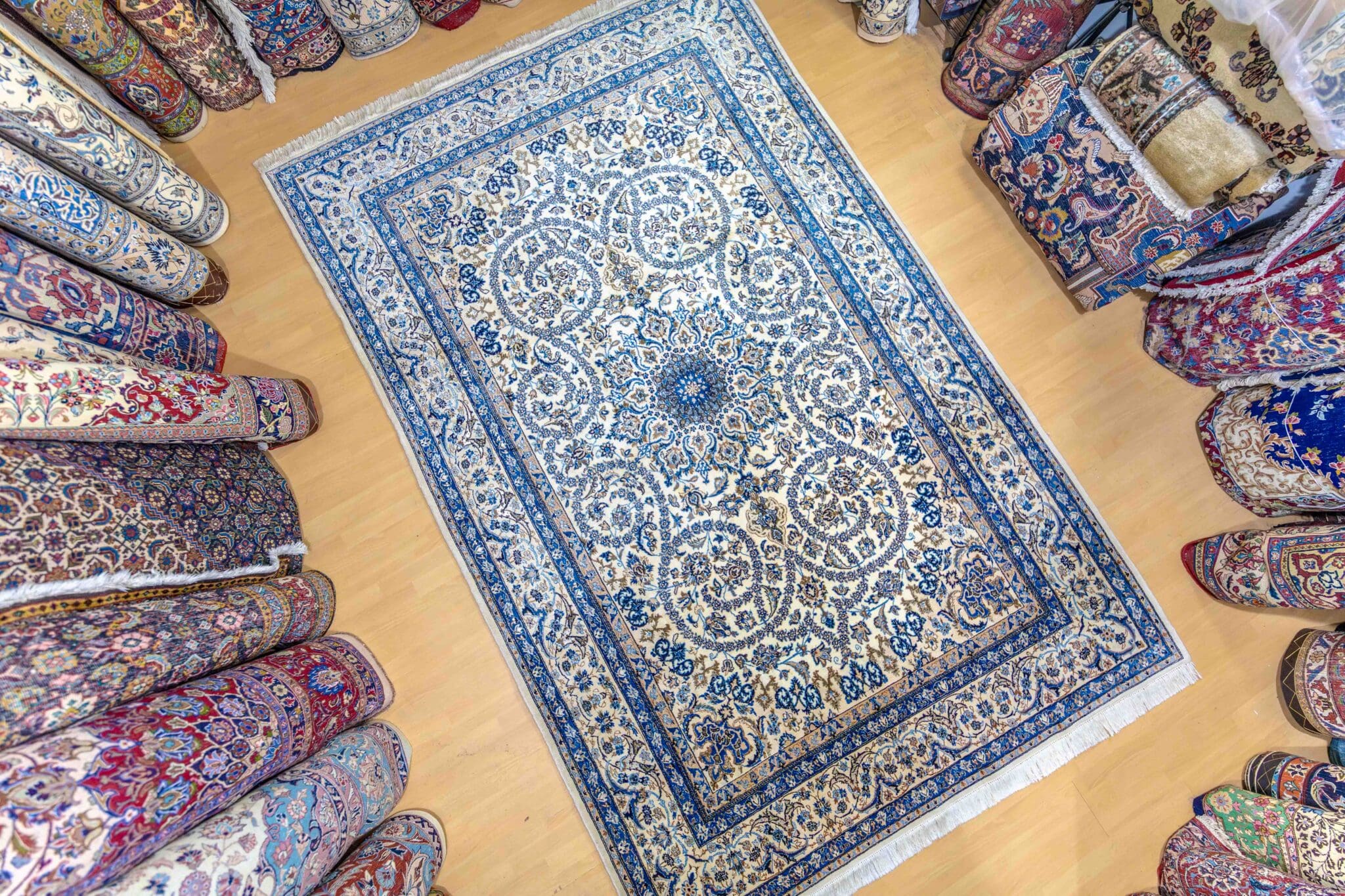 Hand-Knotted Wool Nain Persian Rug, 320 × 205 cm