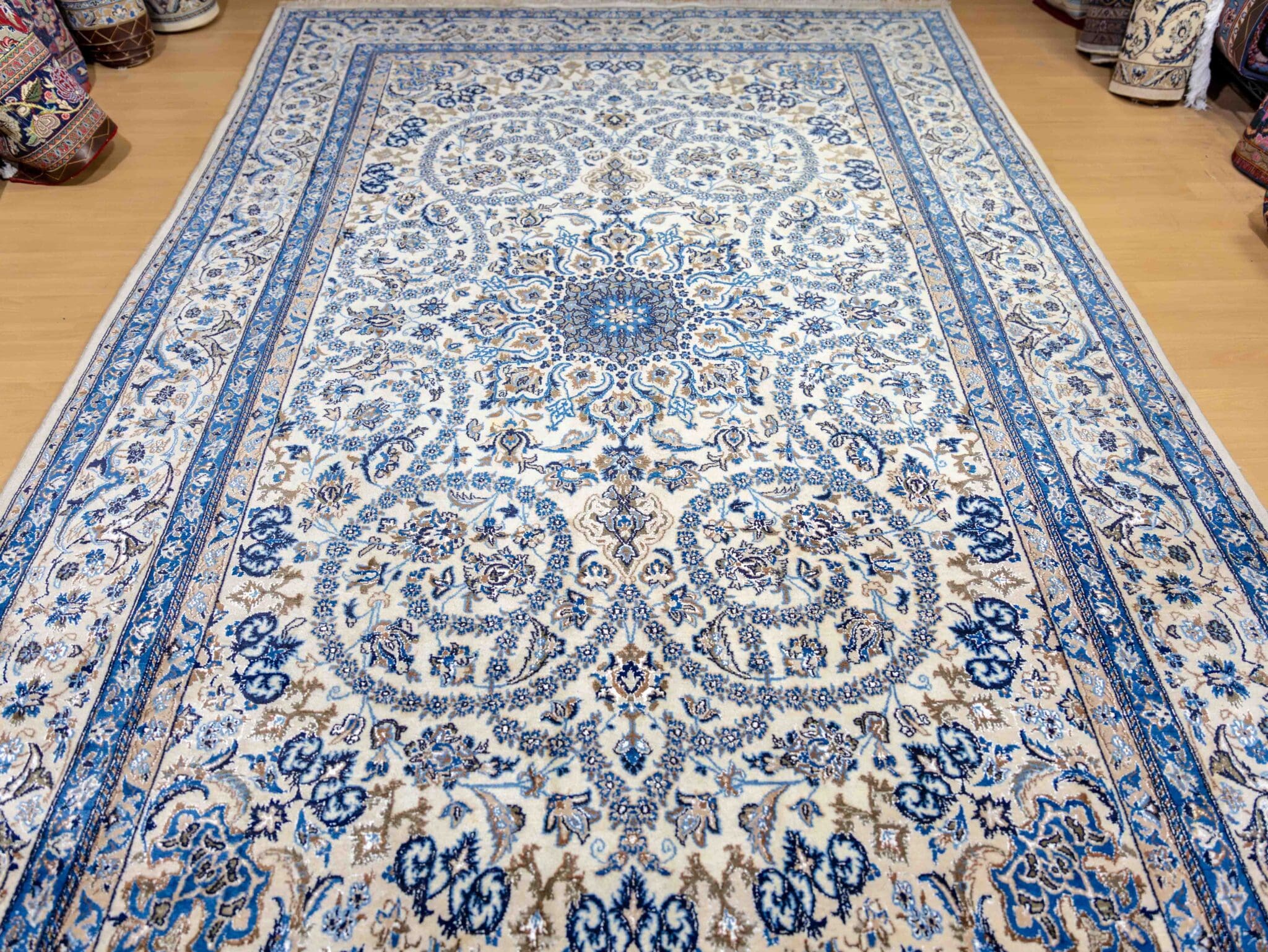 Hand-Knotted Wool Nain Persian Rug, 320 × 205 cm