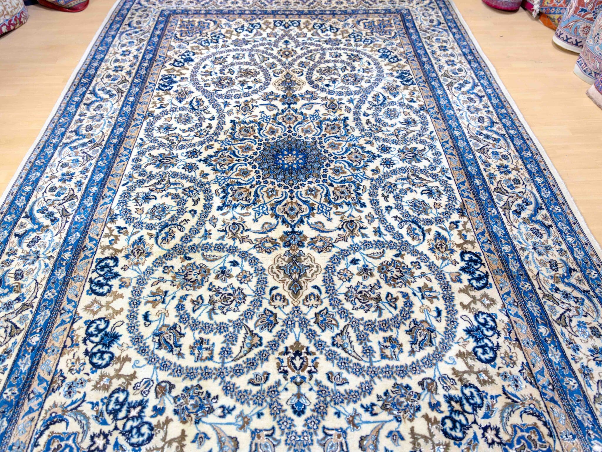 Hand-Knotted Wool Nain Persian Rug, 320 × 205 cm