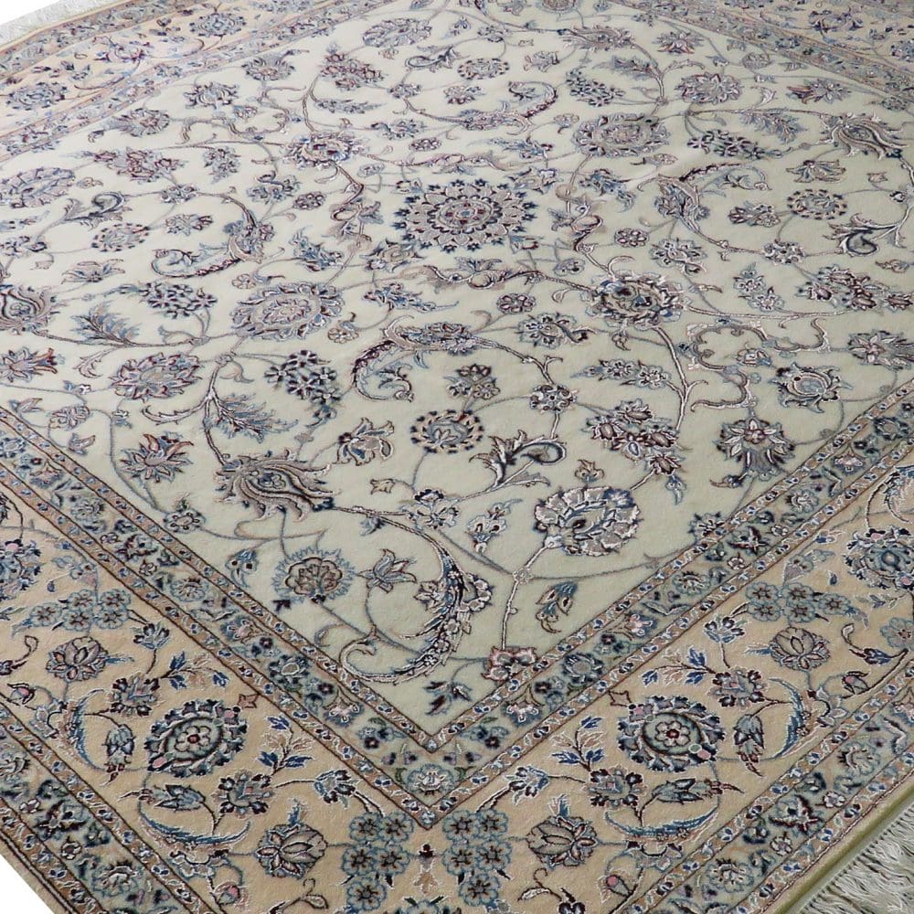 Nain Persian Rug — hand-knotted, 200 × 200 cm, Wool & Silk